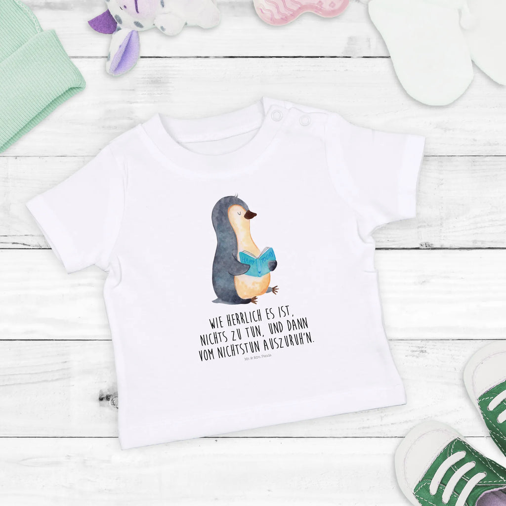 Organiczna koszulka dla niemowląt pingwin książka Baby Jerseyshirt, Baby Langarmshirt, Baby Shirt Weiß, Baby Sweatshirt, Süßes Baby Shirt, Baby Shirt Modern, Baby Shirt Geschenk, Baby Baumwollshirt, Baby Kurzarmshirt, Baby Shirt Mit Motiv, Lustiges Baby Shirt, Baby Hemd, Baby Shirt Mit Aufdruck, Baby Shirt Unisex, Baby Shirt Alltag, Baby Shirt Mädchen, Baby Shirt Erstausstattung, Baby Bio Shirt, Baby Shirt Gestreift, Baby Shirt Grau, Baby Top, Baby Shirt, Baby Shirt Klassisch, Baby Shirt Junge, Baby T-Shirt, Baby Shirt Mit Spruch, Baby Oberteil, Baby Shirt Zur Geburt, Baby Shirt Bunt, Baby Shirt Neutral, Baby Pullover, Baby Shirt Pastell, Pinguin, Bücherwurm, Buch, Faulenzen, Freizeit, Pinguine, Lesen, Ferien, Urlaub, Nichtstun