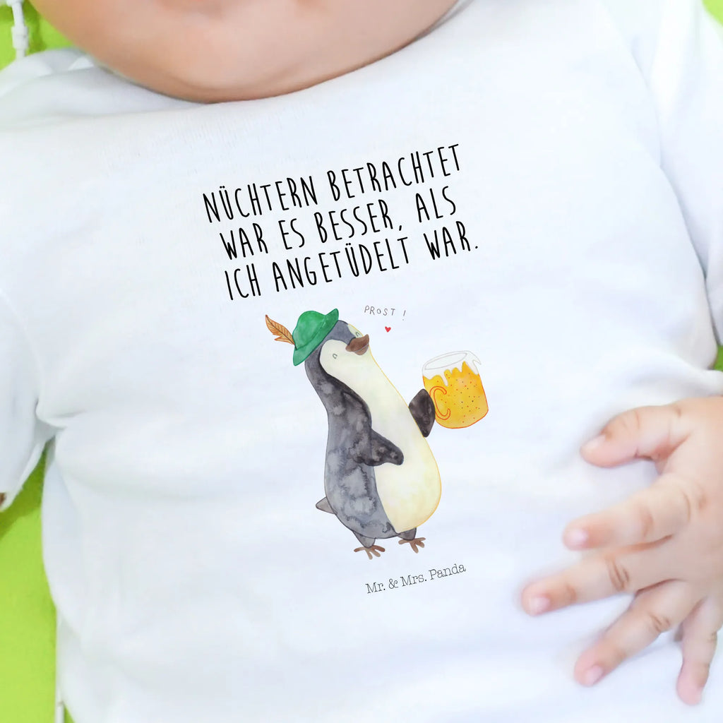 Organic Baby Shirt Penguin Beer Baby Oberteil, Baby Top, Baby Shirt Bunt, Baby Shirt Mit Motiv, Baby Shirt Pastell, Baby Bio Shirt, Baby Shirt Modern, Baby Hemd, Baby Shirt Junge, Süßes Baby Shirt, Baby Shirt Erstausstattung, Baby T-Shirt, Baby Pullover, Baby Jerseyshirt, Lustiges Baby Shirt, Baby Shirt Mädchen, Baby Baumwollshirt, Baby Langarmshirt, Baby Shirt Unisex, Baby Shirt Zur Geburt, Baby Shirt Alltag, Baby Shirt Gestreift, Baby Kurzarmshirt, Baby Shirt Klassisch, Baby Sweatshirt, Baby Shirt Grau, Baby Shirt Weiß, Baby Shirt Neutral, Baby Shirt, Baby Shirt Geschenk, Baby Shirt Mit Aufdruck, Baby Shirt Mit Spruch, Pinguin, Bier, Pinguine, Oktoberfest