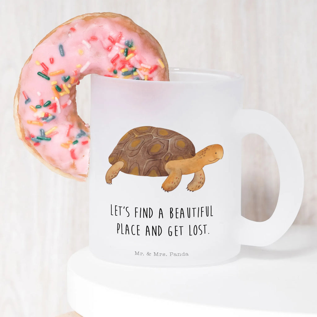 Teetasse Schildkröte marschiert Doppelwandige Teetasse, Teetasse Modern, Lieblings Teetasse, Teetasse Bedruckt, Tasse Für Tee, Teetasse Für Büro, Teetasse Für Frauen, Teetasse Mit Spruch, Teetasse Für Kinder, Teetasse Nachhaltig, Teetasse Handgemacht, Teetasse Mit Motiv, Große Teetasse, Design Teetasse, Teetasse Mit Tiermotiv, Teetasse Set, Teetasse Shabby Chic, Teetasse Emaille, Lustige Teetasse, Teetasse Klassisch, Teetasse Für Männer, Teetasse Porzellan, Teetasse Spülmaschinenfest, Teetasse Keramik, Teetasse Vintage, Teetasse Für Zuhause, Teetasse Mikrowellengeeignet, Teetasse, Teetasse Mit Sieb, Teetasse Geschenk, Teetasse Skandinavisch, Tee Tasse, Teetasse Mit Deckel, Kleine Teetasse, Teetasse Glas, Teetasse Mit Henkel, Meerestiere, Meer, Urlaub, Inspiration, Reiselust, Abenteuer, get lost, Schildkröte, Neustart, Motivation, Lieblingsmensch, Schildkröten