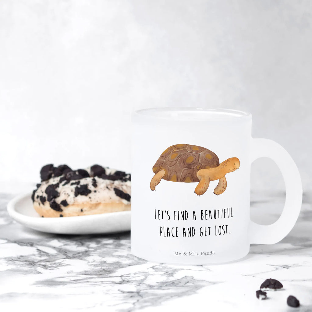 Teetasse Schildkröte marschiert Doppelwandige Teetasse, Teetasse Modern, Lieblings Teetasse, Teetasse Bedruckt, Tasse Für Tee, Teetasse Für Büro, Teetasse Für Frauen, Teetasse Mit Spruch, Teetasse Für Kinder, Teetasse Nachhaltig, Teetasse Handgemacht, Teetasse Mit Motiv, Große Teetasse, Design Teetasse, Teetasse Mit Tiermotiv, Teetasse Set, Teetasse Shabby Chic, Teetasse Emaille, Lustige Teetasse, Teetasse Klassisch, Teetasse Für Männer, Teetasse Porzellan, Teetasse Spülmaschinenfest, Teetasse Keramik, Teetasse Vintage, Teetasse Für Zuhause, Teetasse Mikrowellengeeignet, Teetasse, Teetasse Mit Sieb, Teetasse Geschenk, Teetasse Skandinavisch, Tee Tasse, Teetasse Mit Deckel, Kleine Teetasse, Teetasse Glas, Teetasse Mit Henkel, Meerestiere, Meer, Urlaub, Inspiration, Reiselust, Abenteuer, get lost, Schildkröte, Neustart, Motivation, Lieblingsmensch, Schildkröten