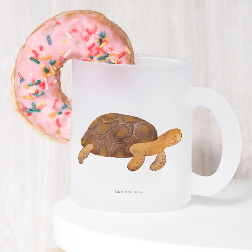 Teetasse Schildkröte marschiert Doppelwandige Teetasse, Teetasse Modern, Lieblings Teetasse, Teetasse Bedruckt, Tasse Für Tee, Teetasse Für Büro, Teetasse Für Frauen, Teetasse Mit Spruch, Teetasse Für Kinder, Teetasse Nachhaltig, Teetasse Handgemacht, Teetasse Mit Motiv, Große Teetasse, Design Teetasse, Teetasse Mit Tiermotiv, Teetasse Set, Teetasse Shabby Chic, Teetasse Emaille, Lustige Teetasse, Teetasse Klassisch, Teetasse Für Männer, Teetasse Porzellan, Teetasse Spülmaschinenfest, Teetasse Keramik, Teetasse Vintage, Teetasse Für Zuhause, Teetasse Mikrowellengeeignet, Teetasse, Teetasse Mit Sieb, Teetasse Geschenk, Teetasse Skandinavisch, Tee Tasse, Teetasse Mit Deckel, Kleine Teetasse, Teetasse Glas, Teetasse Mit Henkel, Meerestiere, Meer, Urlaub, Inspiration, Reiselust, Abenteuer, get lost, Schildkröte, Neustart, Motivation, Lieblingsmensch, Schildkröten