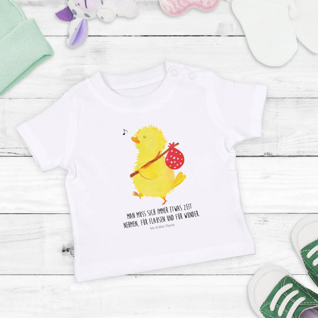Organic Baby Shirt chick wander Baby Shirt Mit Aufdruck, Baby Jerseyshirt, Baby Shirt Geschenk, Baby Baumwollshirt, Baby Shirt Gestreift, Süßes Baby Shirt, Baby Kurzarmshirt, Baby Shirt Junge, Baby Shirt Klassisch, Lustiges Baby Shirt, Baby Shirt, Baby Shirt Mit Motiv, Baby Sweatshirt, Baby Hemd, Baby Langarmshirt, Baby T-Shirt, Baby Shirt Unisex, Baby Shirt Weiß, Baby Pullover, Baby Shirt Alltag, Baby Shirt Modern, Baby Oberteil, Baby Shirt Grau, Baby Shirt Zur Geburt, Baby Shirt Mädchen, Baby Shirt Pastell, Baby Shirt Erstausstattung, Baby Top, Baby Shirt Bunt, Baby Shirt Mit Spruch, Baby Shirt Neutral, Baby Bio Shirt, Ostern, Osterhase, Ostergeschenke, Osternest, Osterdeko, Geschenke zu Ostern, Ostern Geschenk, Ostergeschenke Kinder, Ostern Kinder, Flausen, Küken, Osterei, Ei, Zeitmanagement, Ostergrüße, Reisen, Grüße, Backpacker, Zeit, Weltenbummler, Frühlingsgefühle, Ostereier, Frohe Ostern, Wunder, liebe Grüße, Freude