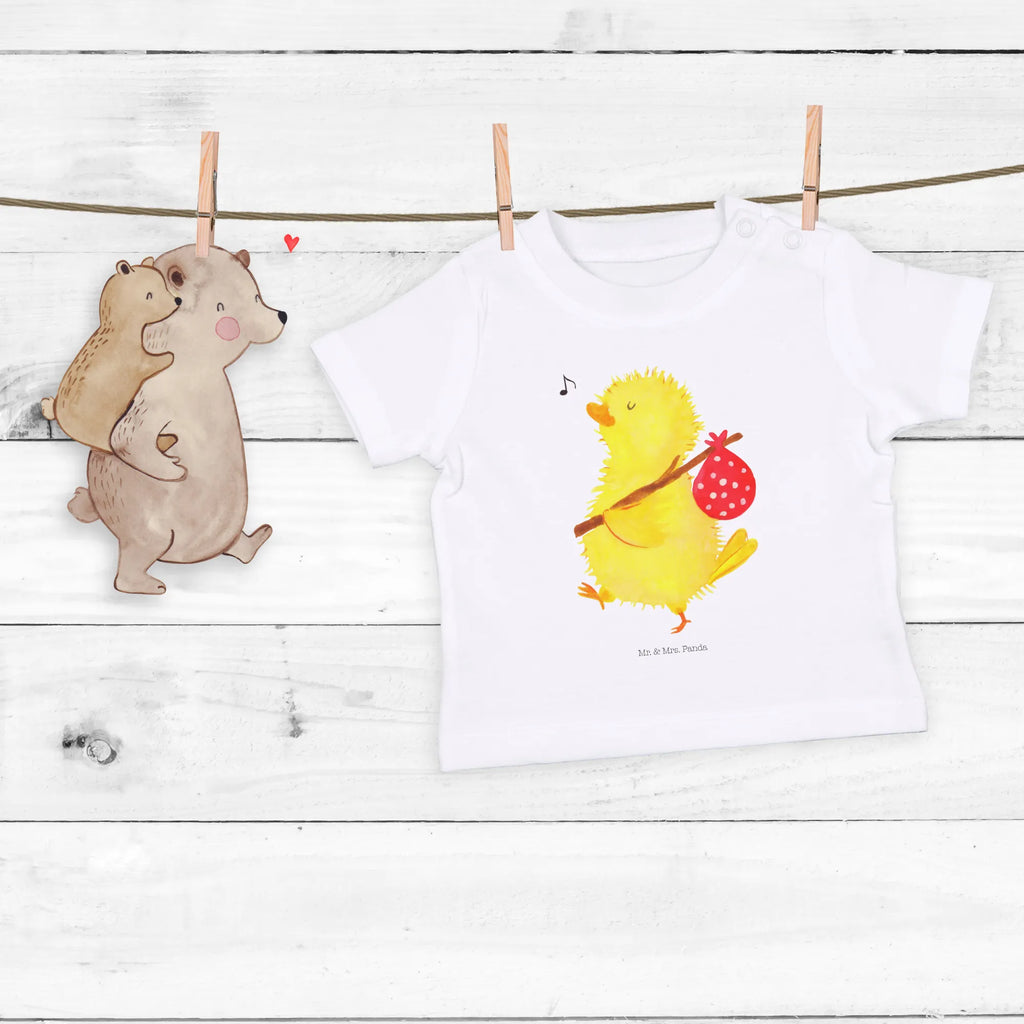 Organic Baby Shirt chick wander Baby Shirt Mit Aufdruck, Baby Jerseyshirt, Baby Shirt Geschenk, Baby Baumwollshirt, Baby Shirt Gestreift, Süßes Baby Shirt, Baby Kurzarmshirt, Baby Shirt Junge, Baby Shirt Klassisch, Lustiges Baby Shirt, Baby Shirt, Baby Shirt Mit Motiv, Baby Sweatshirt, Baby Hemd, Baby Langarmshirt, Baby T-Shirt, Baby Shirt Unisex, Baby Shirt Weiß, Baby Pullover, Baby Shirt Alltag, Baby Shirt Modern, Baby Oberteil, Baby Shirt Grau, Baby Shirt Zur Geburt, Baby Shirt Mädchen, Baby Shirt Pastell, Baby Shirt Erstausstattung, Baby Top, Baby Shirt Bunt, Baby Shirt Mit Spruch, Baby Shirt Neutral, Baby Bio Shirt, Ostern, Osterhase, Ostergeschenke, Osternest, Osterdeko, Geschenke zu Ostern, Ostern Geschenk, Ostergeschenke Kinder, Ostern Kinder, Flausen, Küken, Osterei, Ei, Zeitmanagement, Ostergrüße, Reisen, Grüße, Backpacker, Zeit, Weltenbummler, Frühlingsgefühle, Ostereier, Frohe Ostern, Wunder, liebe Grüße, Freude