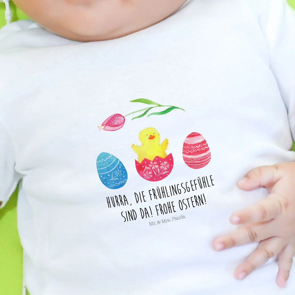 Organic Baby Shirt Küken Schlüpfen Baby Oberteil, Baby Shirt Mit Motiv, Baby Shirt Klassisch, Baby Shirt Modern, Baby Shirt Pastell, Lustiges Baby Shirt, Baby Shirt Mit Spruch, Baby Shirt Mit Aufdruck, Baby Shirt Junge, Baby Sweatshirt, Baby Shirt Mädchen, Baby Shirt Gestreift, Baby Kurzarmshirt, Baby Shirt Geschenk, Baby Bio Shirt, Baby Pullover, Baby Top, Baby Shirt Grau, Baby Langarmshirt, Süßes Baby Shirt, Baby Jerseyshirt, Baby Shirt Zur Geburt, Baby Shirt Weiß, Baby Hemd, Baby Shirt Neutral, Baby Baumwollshirt, Baby Shirt Bunt, Baby Shirt, Baby Shirt Erstausstattung, Baby Shirt Alltag, Baby T-Shirt, Baby Shirt Unisex, Ostern Geschenk, Osterdeko, Geschenke zu Ostern, Ostergeschenke Kinder, Osterhase, Ostergeschenke, Ostern Kinder, Ostern, Osternest, Frohe Ostern, Osterei, Liebe Grüße, Ei, Frühlingsgefühle, Grüße, Ostereier, Freude, Ostergrüße, Küken