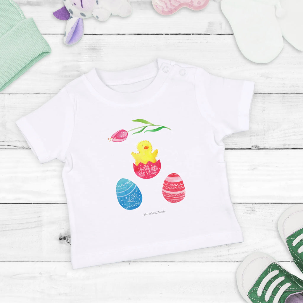 Organic Baby Shirt Küken Schlüpfen Baby Oberteil, Baby Shirt Mit Motiv, Baby Shirt Klassisch, Baby Shirt Modern, Baby Shirt Pastell, Lustiges Baby Shirt, Baby Shirt Mit Spruch, Baby Shirt Mit Aufdruck, Baby Shirt Junge, Baby Sweatshirt, Baby Shirt Mädchen, Baby Shirt Gestreift, Baby Kurzarmshirt, Baby Shirt Geschenk, Baby Bio Shirt, Baby Pullover, Baby Top, Baby Shirt Grau, Baby Langarmshirt, Süßes Baby Shirt, Baby Jerseyshirt, Baby Shirt Zur Geburt, Baby Shirt Weiß, Baby Hemd, Baby Shirt Neutral, Baby Baumwollshirt, Baby Shirt Bunt, Baby Shirt, Baby Shirt Erstausstattung, Baby Shirt Alltag, Baby T-Shirt, Baby Shirt Unisex, Ostern Geschenk, Osterdeko, Geschenke zu Ostern, Ostergeschenke Kinder, Osterhase, Ostergeschenke, Ostern Kinder, Ostern, Osternest, Frohe Ostern, Osterei, Liebe Grüße, Ei, Frühlingsgefühle, Grüße, Ostereier, Freude, Ostergrüße, Küken