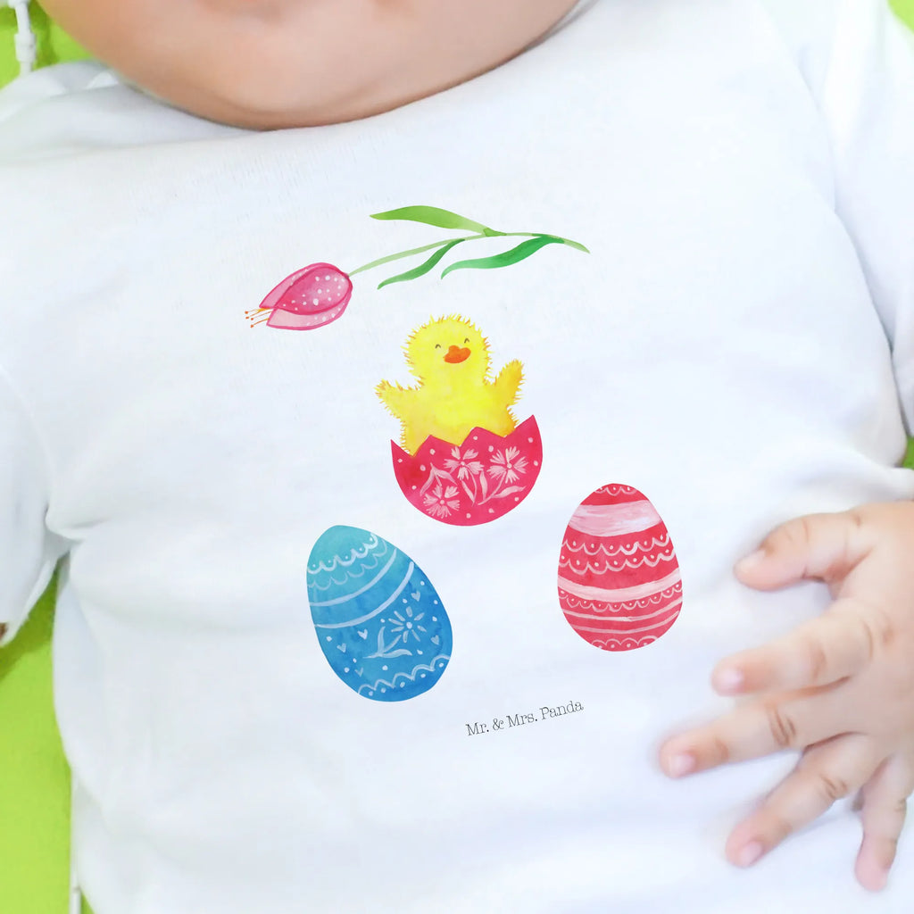Organic Baby Shirt Küken Schlüpfen Baby Oberteil, Baby Shirt Mit Motiv, Baby Shirt Klassisch, Baby Shirt Modern, Baby Shirt Pastell, Lustiges Baby Shirt, Baby Shirt Mit Spruch, Baby Shirt Mit Aufdruck, Baby Shirt Junge, Baby Sweatshirt, Baby Shirt Mädchen, Baby Shirt Gestreift, Baby Kurzarmshirt, Baby Shirt Geschenk, Baby Bio Shirt, Baby Pullover, Baby Top, Baby Shirt Grau, Baby Langarmshirt, Süßes Baby Shirt, Baby Jerseyshirt, Baby Shirt Zur Geburt, Baby Shirt Weiß, Baby Hemd, Baby Shirt Neutral, Baby Baumwollshirt, Baby Shirt Bunt, Baby Shirt, Baby Shirt Erstausstattung, Baby Shirt Alltag, Baby T-Shirt, Baby Shirt Unisex, Ostern Geschenk, Osterdeko, Geschenke zu Ostern, Ostergeschenke Kinder, Osterhase, Ostergeschenke, Ostern Kinder, Ostern, Osternest, Frohe Ostern, Osterei, Liebe Grüße, Ei, Frühlingsgefühle, Grüße, Ostereier, Freude, Ostergrüße, Küken