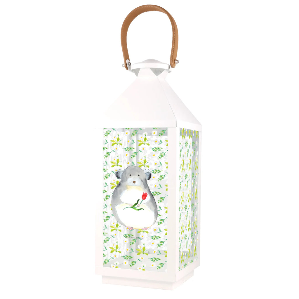 Dekoracyjna latarnia szynszyla kwiat Tischlaterne, Kerzenlaterne, Laterne Shabby Chic, Laterne Rustikal, Windlicht, Laterne Minimalistisch, Laterne Romantisch, Laterne Skandinavisch, Laterne Klein, Laterne Maritim, Laternen-Set, Laterne XXL, Laternenwindlicht, Laterne Weiß, Laterne Wind- und Wetterfest, Laterne Spülmaschinenfest (Glas), Metalllaterne, Lichterkettenlaterne, Laterne Zum Stellen, Deko Laterne, Laterne Zum Hängen, Laterne Mit Muster, Hängeleuchte, Innenraum-Laterne, Outdoor-Laterne, Glaslaterne, Laterne Deko, Terrasse-Laterne, Holzlaterne, Lichterlaterne, LED-Laterne, Laterne Beleuchtet, Laterne Landhausstil, Laterne Mit Blumenmotiv, Laterne Vintage, Laterne Klassisch, Laterne Mit Motiv, Metall Laterne, Leuchten, Laternenlicht, Laterne Mit Sternenmuster, Hängelaterne Deko, Dekolaterne, Laterne Modern, Windlichtlaterne, Teelichthalter Laterne, Laterne Pastellfarben, Laterne Orientalisch, Laterne Mit Spiegelglas, Laterne Mit Griff, Gute Laune, Tiermotive, Tiere, Lustige Sprüche, Chaos, Büro, Büroalltag, Liebeskummer, traurig sein, Chinchilla, Kummer, Glücklichsein, Depressionen, Chinchillas