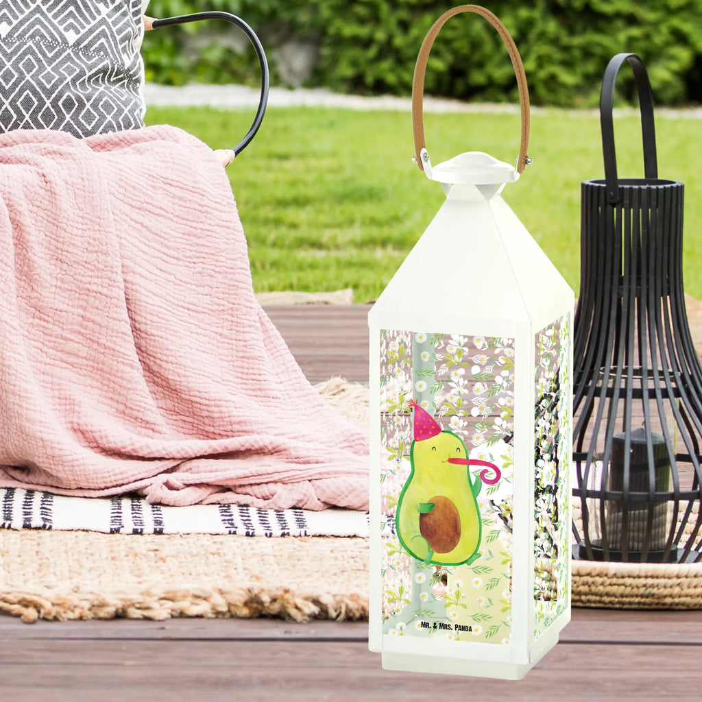 Decorative lantern avocado Celebration Laterne Mit Sternenmuster, Laterne Modern, Laterne Skandinavisch, Laterne Beleuchtet, Laterne Klassisch, Laterne Wind- und Wetterfest, Laterne Shabby Chic, LED-Laterne, Laterne Orientalisch, Laterne Mit Spiegelglas, Laterne Maritim, Laterne XXL, Laterne Mit Muster, Dekolaterne, Windlichtlaterne, Terrasse-Laterne, Innenraum-Laterne, Laterne Minimalistisch, Holzlaterne, Lichterlaterne, Laterne Vintage, Lichterkettenlaterne, Gartenlaterne, Laterne Spülmaschinenfest (Glas), Laterne Landhausstil, Laterne Weiß, Outdoor-Laterne, Laterne Zum Stellen, Metalllaterne, Laterne Romantisch, Laterne Deko, Laterne Mit Motiv, Tischlaterne, Laterne Pastellfarben, Laternenlicht, Deko Laterne, Laterne Mit Blumenmotiv, Laterne Mit Griff, Laternen-Set, Laterne Rustikal, Teelichthalter Laterne, Laterne Zum Hängen, Laternenwindlicht, Glaslaterne, Kerzenlaterne, Laterne Klein, Hängelaterne Deko, Avocado, Veggie, Vegan, Gesund, Fete, Tröte, Gute Laune, Feier, Party, Geburtstag, Feierlichkeit