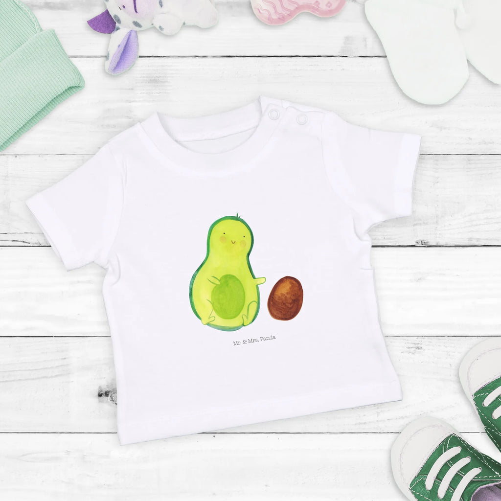 Organic Baby Shirt Avocado Kern rollt Baby Shirt Neutral, Süßes Baby Shirt, Baby Langarmshirt, Baby Shirt Zur Geburt, Baby Shirt Pastell, Baby Shirt Alltag, Lustiges Baby Shirt, Baby Jerseyshirt, Baby Shirt Mit Motiv, Baby Shirt Grau, Baby Shirt, Baby Kurzarmshirt, Baby Shirt Mit Spruch, Baby Shirt Geschenk, Baby Pullover, Baby Shirt Modern, Baby Shirt Weiß, Baby Shirt Gestreift, Baby Top, Baby Shirt Erstausstattung, Baby Bio Shirt, Baby Hemd, Baby Shirt Mädchen, Baby Oberteil, Baby Sweatshirt, Baby T-Shirt, Baby Baumwollshirt, Baby Shirt Klassisch, Baby Shirt Unisex, Baby Shirt Bunt, Baby Shirt Mit Aufdruck, Baby Shirt Junge, Gesund, Vegan, Veggie, Avocado, Baby, Babyparty, Zur Geburt, Geburt, Schwangerschaft, Schwanger, Avocados, Erstes Kind, Große Liebe, Liebe, Kind, Säugling, Love, Geburtstag