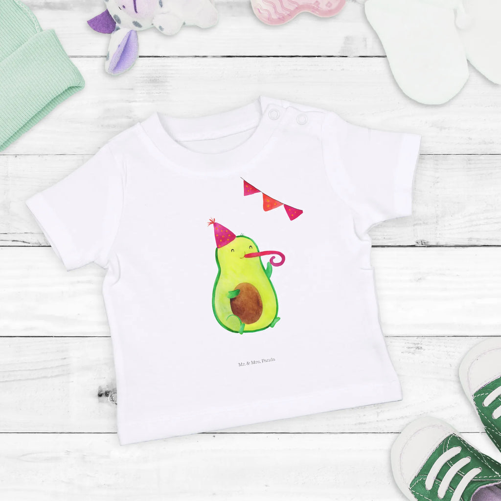 Organic Baby Shirt Avocado Party Baby Shirt Mit Aufdruck, Baby Shirt, Baby Shirt Modern, Baby Shirt Bunt, Baby Shirt Mädchen, Baby Baumwollshirt, Baby T-Shirt, Baby Shirt Erstausstattung, Baby Langarmshirt, Baby Shirt Junge, Baby Shirt Gestreift, Baby Shirt Mit Motiv, Baby Shirt Unisex, Baby Shirt Weiß, Baby Jerseyshirt, Baby Top, Baby Bio Shirt, Baby Shirt Klassisch, Süßes Baby Shirt, Baby Shirt Pastell, Baby Oberteil, Baby Shirt Grau, Baby Pullover, Baby Shirt Zur Geburt, Baby Sweatshirt, Baby Shirt Mit Spruch, Baby Kurzarmshirt, Baby Shirt Alltag, Lustiges Baby Shirt, Baby Shirt Geschenk, Baby Hemd, Baby Shirt Neutral, Gesund, Vegan, Veggie, Avocado, Geburtstag, Feier, Geburtstagsfeier, Abschluss, Firmenfeier, Prüfung, Schulabschluss, Abifeier, Feierei, Party, Bestanden, Jahrestag, Klassenfeier, Avocados, Lieblingstag, Jubiläum, Happy Birthday, Abi