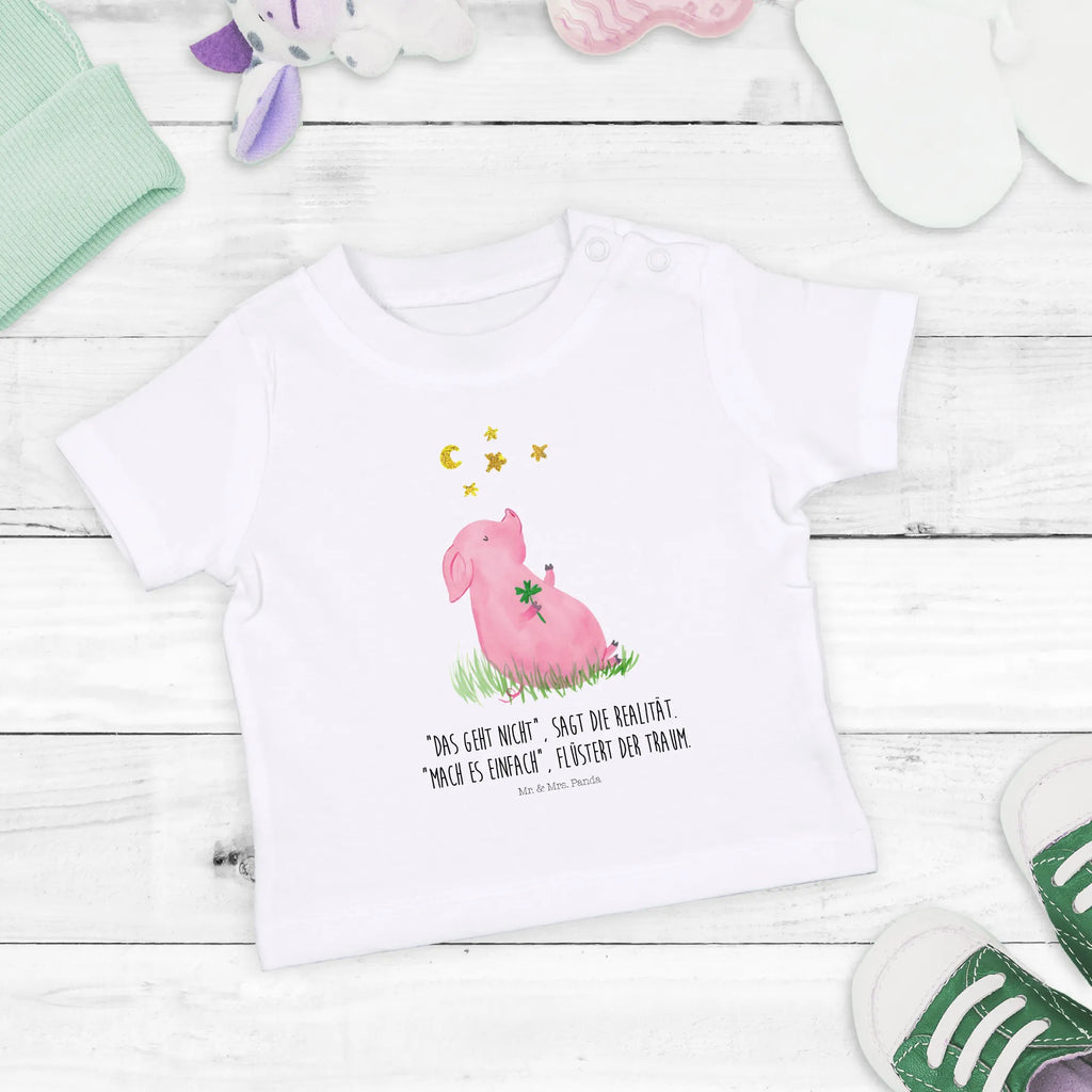 Organic Baby Shirt Schwein Glück Baby Shirt Unisex, Baby Shirt Pastell, Baby Hemd, Baby Bio Shirt, Baby Baumwollshirt, Baby Shirt, Baby Pullover, Baby Top, Baby Shirt Erstausstattung, Baby Shirt Geschenk, Baby Shirt Mit Spruch, Baby Shirt Mit Aufdruck, Baby Jerseyshirt, Baby Shirt Weiß, Baby T-Shirt, Baby Shirt Junge, Baby Oberteil, Lustiges Baby Shirt, Baby Shirt Modern, Baby Shirt Bunt, Baby Shirt Klassisch, Baby Shirt Mädchen, Baby Shirt Neutral, Baby Shirt Grau, Baby Sweatshirt, Baby Shirt Mit Motiv, Baby Shirt Gestreift, Süßes Baby Shirt, Baby Kurzarmshirt, Baby Shirt Alltag, Baby Langarmshirt, Baby Shirt Zur Geburt, Gute Laune, Tiermotive, Tiere, Lustige Sprüche, Schwein, Glücksbringer, Glücksschwein. Glück, Sernchen, Schweinchen, Träume, Ziele, Sterne, Motivation