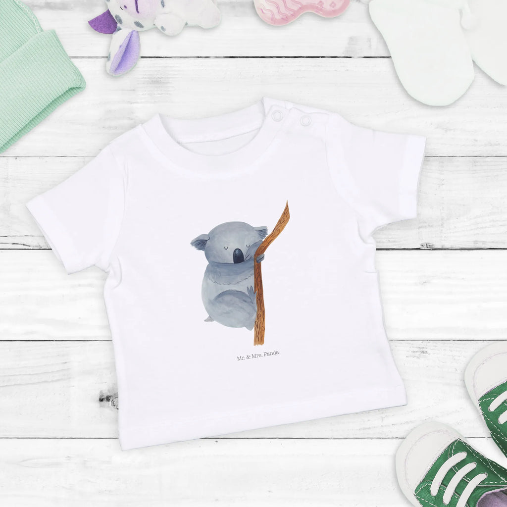 Organic Baby Shirt Koalabär Baby Shirt Gestreift, Baby Shirt Klassisch, Baby Top, Baby Shirt, Süßes Baby Shirt, Baby Shirt Erstausstattung, Baby Shirt Mit Motiv, Baby Shirt Modern, Baby Sweatshirt, Baby Kurzarmshirt, Baby Baumwollshirt, Baby Shirt Unisex, Baby Shirt Mit Aufdruck, Baby Shirt Geschenk, Baby Shirt Zur Geburt, Lustiges Baby Shirt, Baby Shirt Neutral, Baby Jerseyshirt, Baby Shirt Weiß, Baby Shirt Grau, Baby Hemd, Baby T-Shirt, Baby Shirt Pastell, Baby Shirt Mädchen, Baby Pullover, Baby Shirt Junge, Baby Shirt Mit Spruch, Baby Shirt Bunt, Baby Bio Shirt, Baby Langarmshirt, Baby Shirt Alltag, Baby Oberteil, Gute Laune, Tiermotive, Tiere, Lustige Sprüche, schlafen, Koalabär, Bär, Traumland, Schlafzimmer, Traum, Träumen, Koala