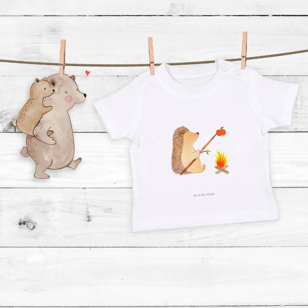 Organic Baby Shirt Hedgehog grilling Baby Shirt Klassisch, Baby Shirt Mit Motiv, Baby Shirt Mit Spruch, Baby Baumwollshirt, Baby Kurzarmshirt, Baby Shirt Zur Geburt, Baby Jerseyshirt, Baby Shirt Grau, Baby Shirt Junge, Baby Top, Baby Shirt Weiß, Baby Shirt, Baby Shirt Mit Aufdruck, Baby Shirt Modern, Baby Shirt Mädchen, Baby T-Shirt, Baby Shirt Geschenk, Baby Sweatshirt, Baby Shirt Erstausstattung, Lustiges Baby Shirt, Baby Bio Shirt, Baby Pullover, Baby Langarmshirt, Baby Shirt Unisex, Süßes Baby Shirt, Baby Shirt Pastell, Baby Oberteil, Baby Shirt Bunt, Baby Hemd, Baby Shirt Neutral, Baby Shirt Gestreift, Baby Shirt Alltag, Lustige Sprüche, Tiermotive, Tiere, Gute Laune, Ziele, Arbeitslos, Motivation, Sinn Des Lebens, Igel, Grillen, Spruch