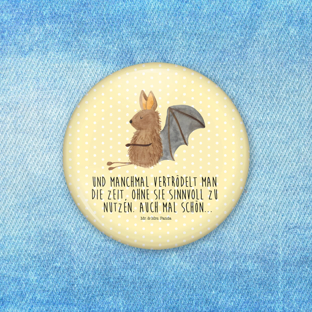 Button Fledermaus sitzend Button-Button 50 mm, Button-Pin 50 mm, Button-Edition 50 mm, Button-Lieferung 50 mm, Festivalbutton 50 mm, Werbebutton 50 mm, Button-Presse 50 mm, Button-Druck 50 mm, Button-Motiv 50 mm, Button-Sujet 50 mm, Button-Logo 50 mm, Button-Emblem 50 mm, Marketingbutton 50 mm, Button 50 mm, Button-Badge 50 mm, Button-Sonderedition 50 mm, Button-Set 50 mm, Button-Design 50 mm, Badge 50 mm, Pin 50 mm, Vereinsbutton 50 mm, Runde Buttons 50 mm, Pin-Button 50 mm, Button-Anstecker 50 mm, Button-Kollektion 50 mm, Button Abzeichen 50 mm, Ansteckbutton 50 mm, Eventbutton 50 mm, Sammlerbutton 50 mm, Tiermotive, Gute Laune, lustige Sprüche, Tiere, Fledermäuse, Fledermaus, entspannen, Motivation