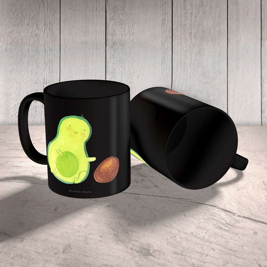 Tasse Avocado rollt Kern Teebecher, Designtasse, Kakaotasse, Bedruckte Tasse, Trinkbecher, Bürotasse, statement tasse, kaffeebecher bedruckt, Frühstücksbecher, Kaffeepott, kaffeetasse keramik, Sprüchetasse, Henkeltasse, design tasse, tasse für kaffee, schöne tasse, Tasse, haferl, Motivtasse, Teetasse, Teepott, milchkaffeetasse, kaffeebecher keramik, Tasse mit Spruch, Trinktasse, Geschenktasse, Mug, Bürobecher, Kaffeebecher, heißgetränkebecher, tasse für büro, kaffeetasse bedruckt, Frühstückstasse, Henkelbecher, Coffee Mug, Dekotasse, Keramikbecher, Tasse mit Motiv, Becher, hochwertige tasse, Keramiktasse, Kaffeetasse, Pott, Avocado, Gesund, Vegan, Veggie, Kind, Säugling, Geburtstag, Baby, Zur Geburt, Erstes Kind, Liebe, Geburt, Große Liebe, Babyparty, Schwangerschaft, Avocados, Love, Schwanger