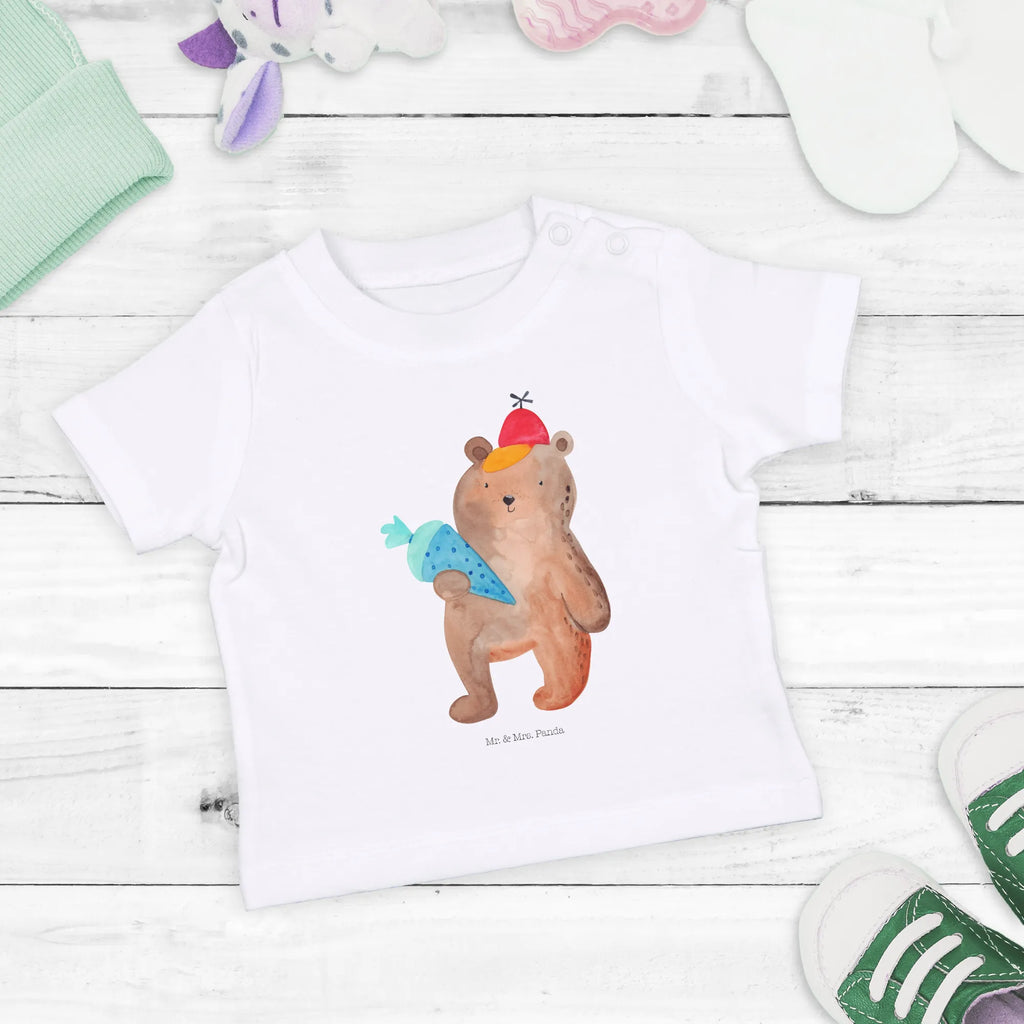 Organic Baby Shirt Bär Schultüte Baby Shirt Junge, Baby Kurzarmshirt, Baby Shirt, Baby Top, Baby Shirt Zur Geburt, Baby Shirt Alltag, Baby Shirt Weiß, Baby Baumwollshirt, Baby Bio Shirt, Baby Shirt Mit Spruch, Baby Sweatshirt, Baby Shirt Modern, Baby Shirt Erstausstattung, Baby Shirt Pastell, Baby Hemd, Baby T-Shirt, Lustiges Baby Shirt, Baby Shirt Mädchen, Baby Pullover, Baby Shirt Gestreift, Baby Shirt Klassisch, Baby Shirt Mit Aufdruck, Baby Oberteil, Baby Shirt Grau, Baby Shirt Mit Motiv, Süßes Baby Shirt, Baby Langarmshirt, Baby Shirt Unisex, Baby Shirt Geschenk, Baby Shirt Bunt, Baby Jerseyshirt, Baby Shirt Neutral, Teddy, Bär, Teddybär, Schultüte, Einschulung Geschenk, Schulbeginn, Schule Geschenk, Bär Motiv, Grundschule, Erster Schultag Geschenk, Schulanfang