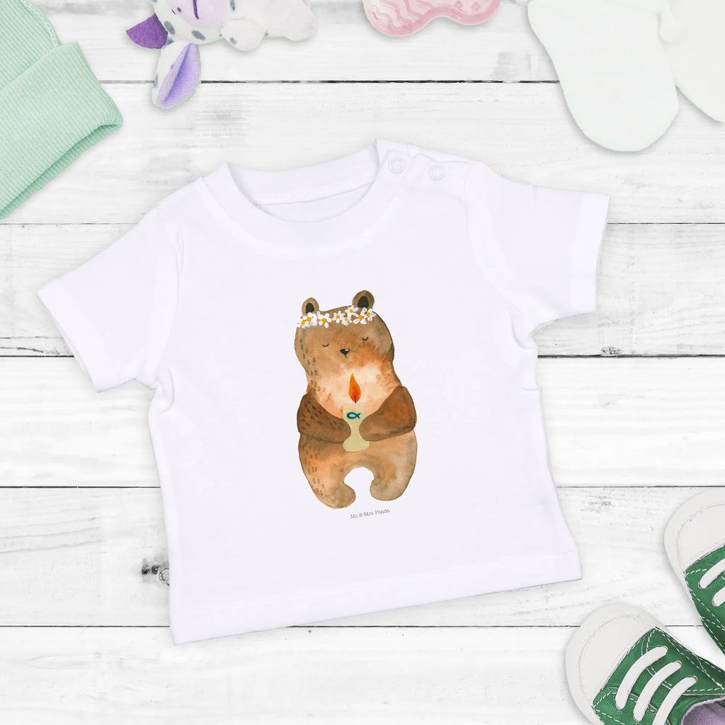 Organiczna koszulka dla niemowląt Niedźwiedź Komunia Baby Hemd, Baby Shirt Weiß, Baby Shirt Mädchen, Baby Shirt Neutral, Baby Shirt, Baby Jerseyshirt, Baby Shirt Geschenk, Baby Shirt Mit Aufdruck, Baby Shirt Mit Spruch, Baby T-Shirt, Baby Shirt Zur Geburt, Baby Shirt Erstausstattung, Baby Shirt Grau, Baby Langarmshirt, Baby Shirt Alltag, Baby Shirt Junge, Baby Baumwollshirt, Baby Oberteil, Baby Top, Baby Bio Shirt, Baby Kurzarmshirt, Baby Shirt Mit Motiv, Süßes Baby Shirt, Baby Sweatshirt, Lustiges Baby Shirt, Baby Pullover, Baby Shirt Gestreift, Baby Shirt Modern, Baby Shirt Unisex, Baby Shirt Klassisch, Baby Shirt Bunt, Baby Shirt Pastell, Teddy, Bär, Teddybär, Taufkerze, Katholisch, Kommunion, Gottes Segen