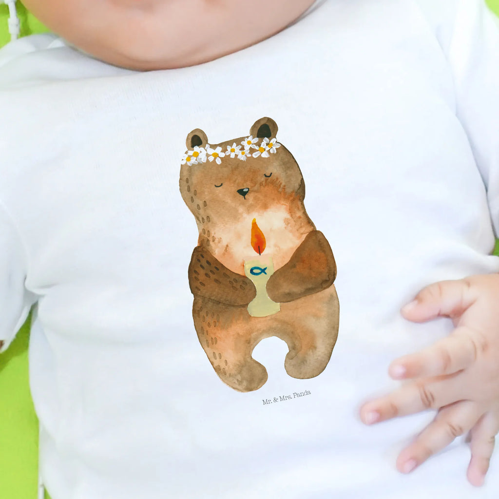 Organiczna koszulka dla niemowląt Niedźwiedź Komunia Baby Hemd, Baby Shirt Weiß, Baby Shirt Mädchen, Baby Shirt Neutral, Baby Shirt, Baby Jerseyshirt, Baby Shirt Geschenk, Baby Shirt Mit Aufdruck, Baby Shirt Mit Spruch, Baby T-Shirt, Baby Shirt Zur Geburt, Baby Shirt Erstausstattung, Baby Shirt Grau, Baby Langarmshirt, Baby Shirt Alltag, Baby Shirt Junge, Baby Baumwollshirt, Baby Oberteil, Baby Top, Baby Bio Shirt, Baby Kurzarmshirt, Baby Shirt Mit Motiv, Süßes Baby Shirt, Baby Sweatshirt, Lustiges Baby Shirt, Baby Pullover, Baby Shirt Gestreift, Baby Shirt Modern, Baby Shirt Unisex, Baby Shirt Klassisch, Baby Shirt Bunt, Baby Shirt Pastell, Teddy, Bär, Teddybär, Taufkerze, Katholisch, Kommunion, Gottes Segen