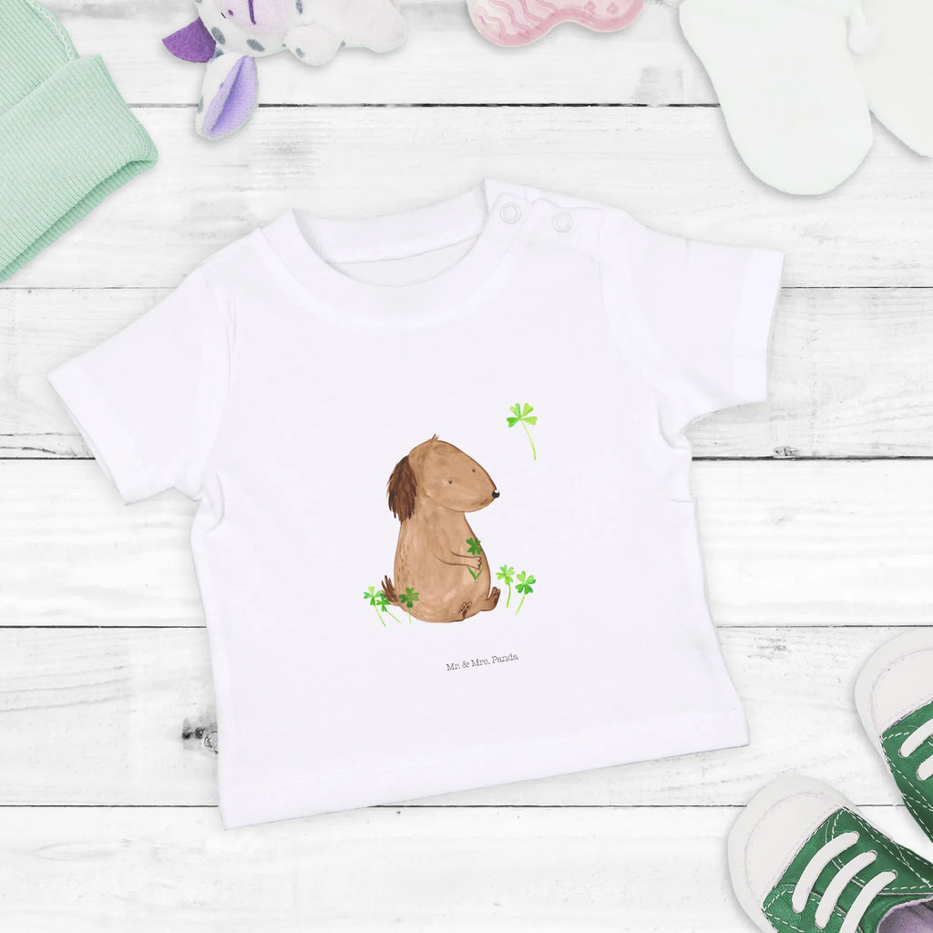 Organic Baby Shirt Dog shamrock Baby Hemd, Baby Shirt, Süßes Baby Shirt, Baby Shirt Erstausstattung, Baby Shirt Mädchen, Baby Shirt Weiß, Baby Shirt Bunt, Baby Top, Baby Shirt Alltag, Baby Shirt Mit Motiv, Baby T-Shirt, Baby Pullover, Baby Sweatshirt, Baby Shirt Unisex, Lustiges Baby Shirt, Baby Shirt Geschenk, Baby Baumwollshirt, Baby Bio Shirt, Baby Shirt Junge, Baby Kurzarmshirt, Baby Oberteil, Baby Shirt Mit Aufdruck, Baby Shirt Neutral, Baby Shirt Pastell, Baby Shirt Gestreift, Baby Langarmshirt, Baby Shirt Zur Geburt, Baby Shirt Klassisch, Baby Shirt Modern, Baby Jerseyshirt, Baby Shirt Grau, Baby Shirt Mit Spruch, Haustier, Tierliebhaber, Hund, Sprüche, Hunderasse, Hundebesitzer, Hundemotiv, Glücksbringer, Achtsamkeit, Glück, Neuanfang, Geschenk, Selbstliebe, Kleeblatt, Motivation, Tagträume
