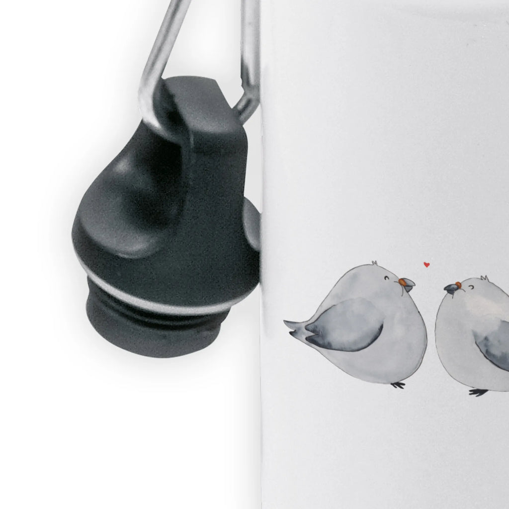Kids drinks bottle Turtledoves in love Isolierflasche, Trinkflasche Für Alltag, Leichte Flasche, Flasche Mit Deckel, Borosilikatglas Trinkflasche, Trinkflasche, Outdoorflasche, Getränkeflasche, Trinkflasche Für Reisen, Thermoflasche, Trinkbehälter, BPA-freie Flasche, Aluminium Trinkflasche, Kindergeburtstag, Wiederverwendbare Flasche, Fitnessflasche, Wasserflasche, Trinkflasche Für Unterwegs, Thermo Trinkflasche Doppelwandig, Fahrradflasche, Glas Trinkflasche, Trinkflasche Mit Filter, Sportflasche, Kunststoff Trinkflasche, Edelstahl Trinkflasche, Nachhaltige Trinkflasche, Flasche To Go, Freundin, Freund, Liebe, Liebesgeschenk, Jahrestag, Verlobung, Partner, Ehemann, Ehefrau, Heiraten, Heiratsantrag, Hocheitstag, Geschenk Freund, Tauben, Verliebt, Geschenk Hochzeit, Hochzeitstag, Turteltäubchen, Liebesbeweis, Geschenk Freundin, Turteltauben, Verlobt, Verheiratet
