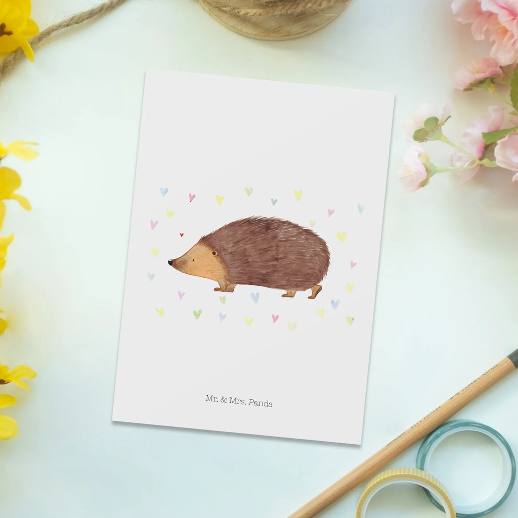 Postcard Hedgehog hearts Karte, Ansichtskarte, Grußkarte, Ansichtskarten, Einladungskarte, Geburtstagskarte, Dankeskarte, Einladungskarten Geburtstag, Postkarte, Einladung Geburtstag, Einladung, Geschenkkarte, Tiermotive, Gute Laune, lustige Sprüche, Tiere, Igel, Vertrauen, Kuss, Herz, Herzen, Leben, Liebe