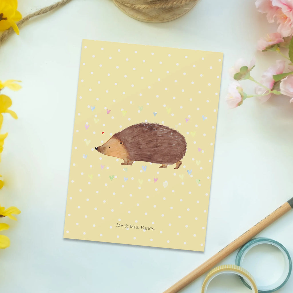 Postcard Hedgehog hearts Karte, Ansichtskarte, Grußkarte, Ansichtskarten, Einladungskarte, Geburtstagskarte, Dankeskarte, Einladungskarten Geburtstag, Postkarte, Einladung Geburtstag, Einladung, Geschenkkarte, Tiermotive, Gute Laune, lustige Sprüche, Tiere, Igel, Vertrauen, Kuss, Herz, Herzen, Leben, Liebe