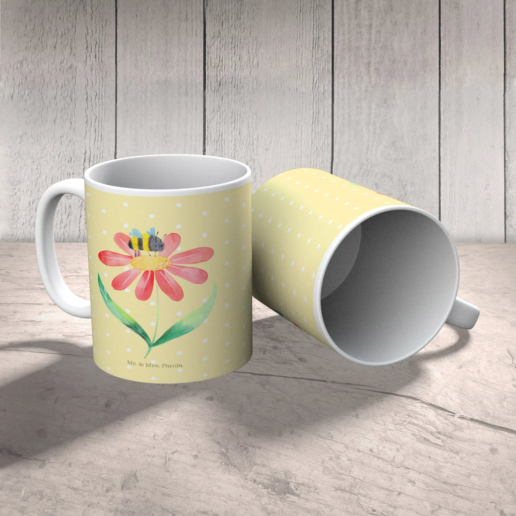 Kindertasse Hummel Blume Kindertasse Für Vorschüler, Kindertasse BPA-Frei, Kindertasse Mit Cartoonmotiv, Nachhaltige Kindertasse, Kindertasse Spülmaschinenfest, Kindertasse Mit Griffen, Kinderbecher Aus Edelstahl, Kindertasse Mit Tiermotiv, Kindertasse Auslaufsicher, Kinder-Porzellantasse Mit Motiv, Kindertasse Handgemacht, Kindertasse Mit Strohhalm, Kinderbecher Mit Spruch, Kindertasse Mikrowellengeeignet, Trinklernbecher Aus Kunststoff, Kinderbecher Mit Deckel, Tasse Mit Henkel Für Kinder, Kinderbecher Unzerbrechlich, Kinder-Porzellantasse, Tasse Für Kleinkinder, Kindertasse Bruchsicher, Kindertasse Für Baby, Kinder-Keramiktasse, Trinklernbecher, Tasse Für Kinder, Trinklernbecher Mit Deckel, Trinklern-Tasse, Kinder-Thermobecher, Kindertasse, Design Kindertasse, Trinklernbecher Personalisiert, Kinderbecher, Kindertasse Aus Silikon, Kindertasse Bunt, Tasse Für Schulanfänger, Kindertasse Ökologisch, Kinderbecher Für Kleinkinder, Tiermotive, Gute Laune, lustige Sprüche, Tiere, Wespe, Hummeln, Blume, Biene, Flauschig, Feld, Hummel, Natur