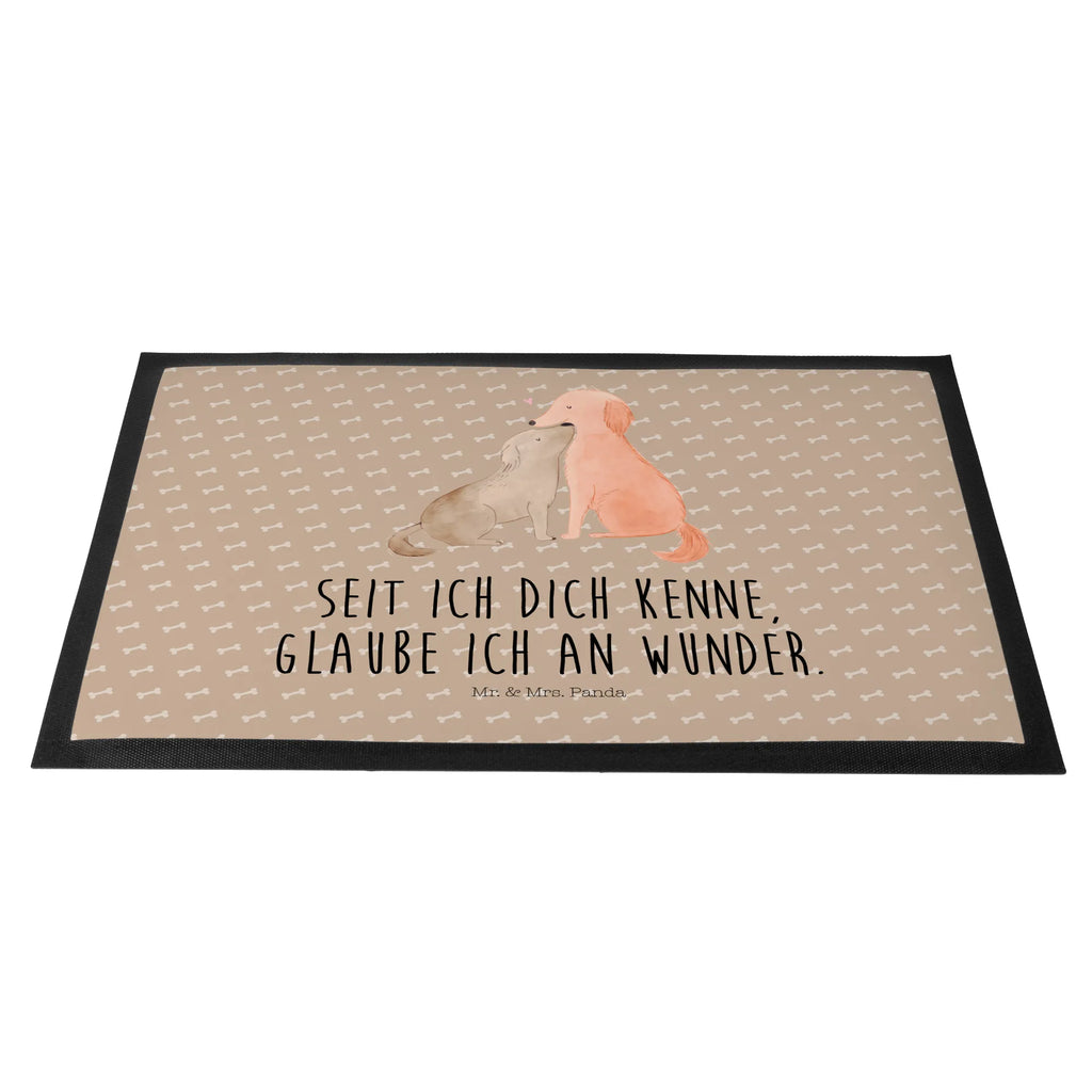 Fußmatte Hunde Liebe Schmutzfangmatte, Türmatte, Schmutzmatte, Fußmatte außen, Sauberlaufmatte, Haustürmatte, Fussmatten, Eingangsteppich, Türvorleger, Motivfußmatte, Schmutzfangmatte waschbar, Fußabstreifer, Matte, Fußmatte outdoor, Fußabtreter, Fussmatten online, Fußmatte außen wetterfest, Schmutzfangteppich, Fußmatte waschbar, Fußabtreter außen, Vorleger, Fußabstreifer außen, Gummi Matte, Gummimatte, Fußmatten, Schmutzfänger, Fußmatte innen, Hund, Hundemotiv, Haustier, Hunderasse, Tierliebhaber, Hundebesitzer, Sprüche, Kuscheln, Kuss, Herz, Hund. Hunde, Liebe, Vertrauen
