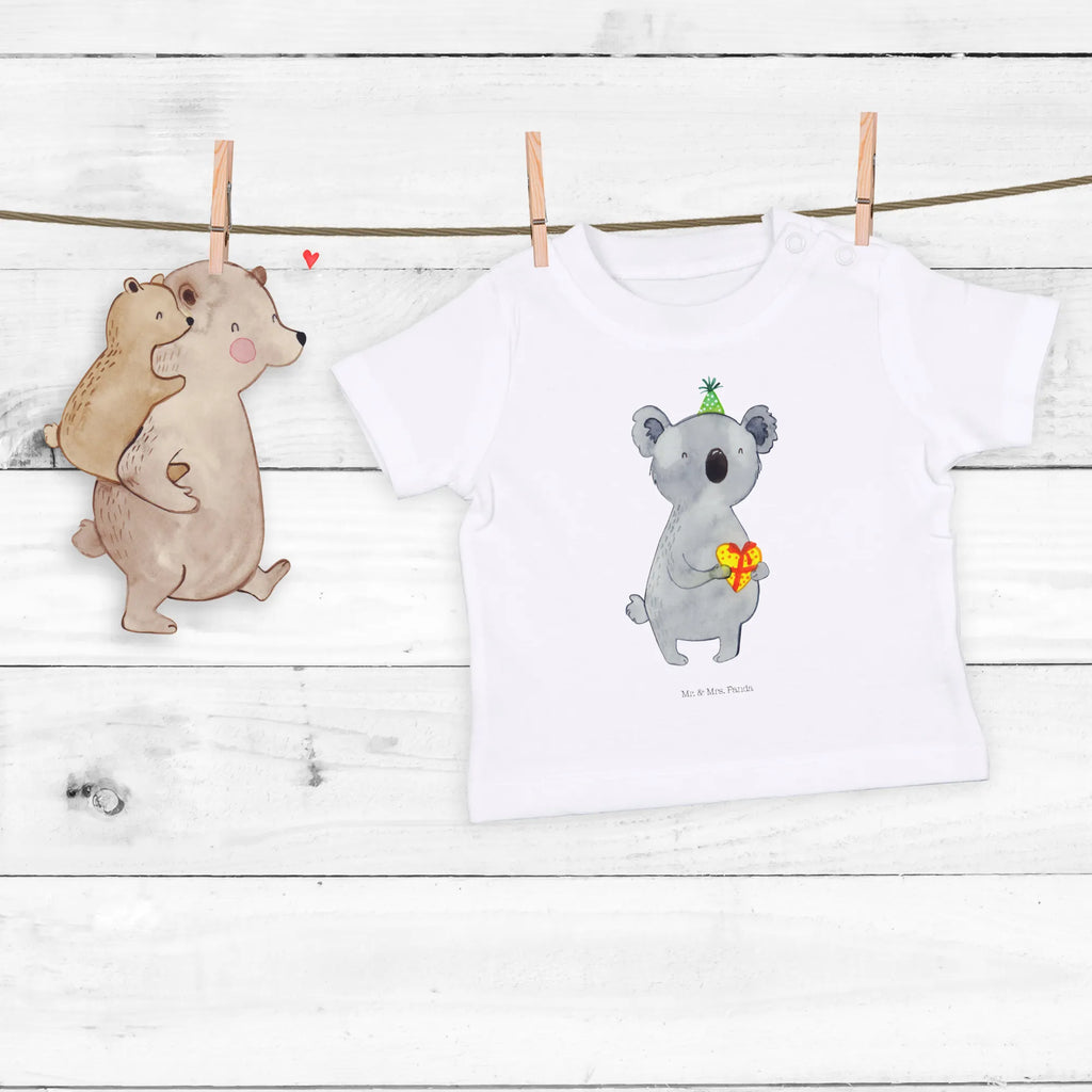 Organic Baby Shirt Koala Geschenk Baby Sweatshirt, Baby Langarmshirt, Baby Oberteil, Baby Shirt Gestreift, Baby Shirt Mit Aufdruck, Baby Shirt, Baby Baumwollshirt, Baby Shirt Weiß, Baby Pullover, Baby Shirt Grau, Baby T-Shirt, Baby Jerseyshirt, Baby Top, Baby Shirt Mit Motiv, Baby Hemd, Baby Shirt Pastell, Baby Shirt Unisex, Baby Shirt Alltag, Baby Shirt Modern, Baby Shirt Neutral, Baby Shirt Junge, Baby Shirt Geschenk, Baby Shirt Mit Spruch, Baby Bio Shirt, Baby Shirt Erstausstattung, Baby Shirt Mädchen, Baby Shirt Klassisch, Baby Shirt Zur Geburt, Baby Shirt Bunt, Lustiges Baby Shirt, Süßes Baby Shirt, Baby Kurzarmshirt, Koala, Koalabär, Party, Geschenk, Geburtstag