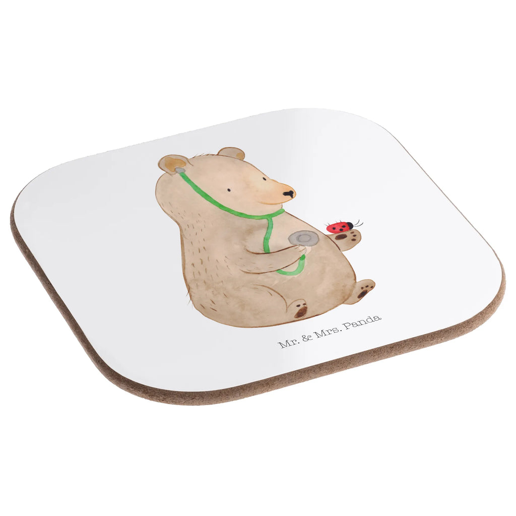 Quadratische Untersetzer Bär Arzt eckiger untersetzer, Untersetzer Gläser, Tischschoner, Untersetzer Tasse, Getränkeuntersetzer, Tischuntersetzer, Holzuntersetzer, deko untersetzer, grill untersetzer, Flaschenuntersetzer, bieruntersetzer, Tassen Untersetzer, schutzuntersetzer, Design Untersetzer, party untersetzer, Glasuntersetzer, Untersetzer für Gläser, Untersetzer Glas, Untersetzer Quadratisch, Untersetzer Kaffee, garten untersetzer, Coaster, weinflaschenuntersetzer, bar untersetzer, hartfaser untersetzer, Quadratischer Untersetzer, Kaffeeuntersetzer, esstisch untersetzer, Teeuntersetzer, gläseruntersetzer, unterleger, weinglasuntersetzer, Untersetzer Tee, Untersetzer, weinuntersetzer, Baruntersetzer, Becheruntersetzer, Tassenuntersetzer, hartfaseruntersetzer, Teddy, Bär, Teddybär, Doktorin, Arzt, Professorin, Professor, Ärztin, Doktor