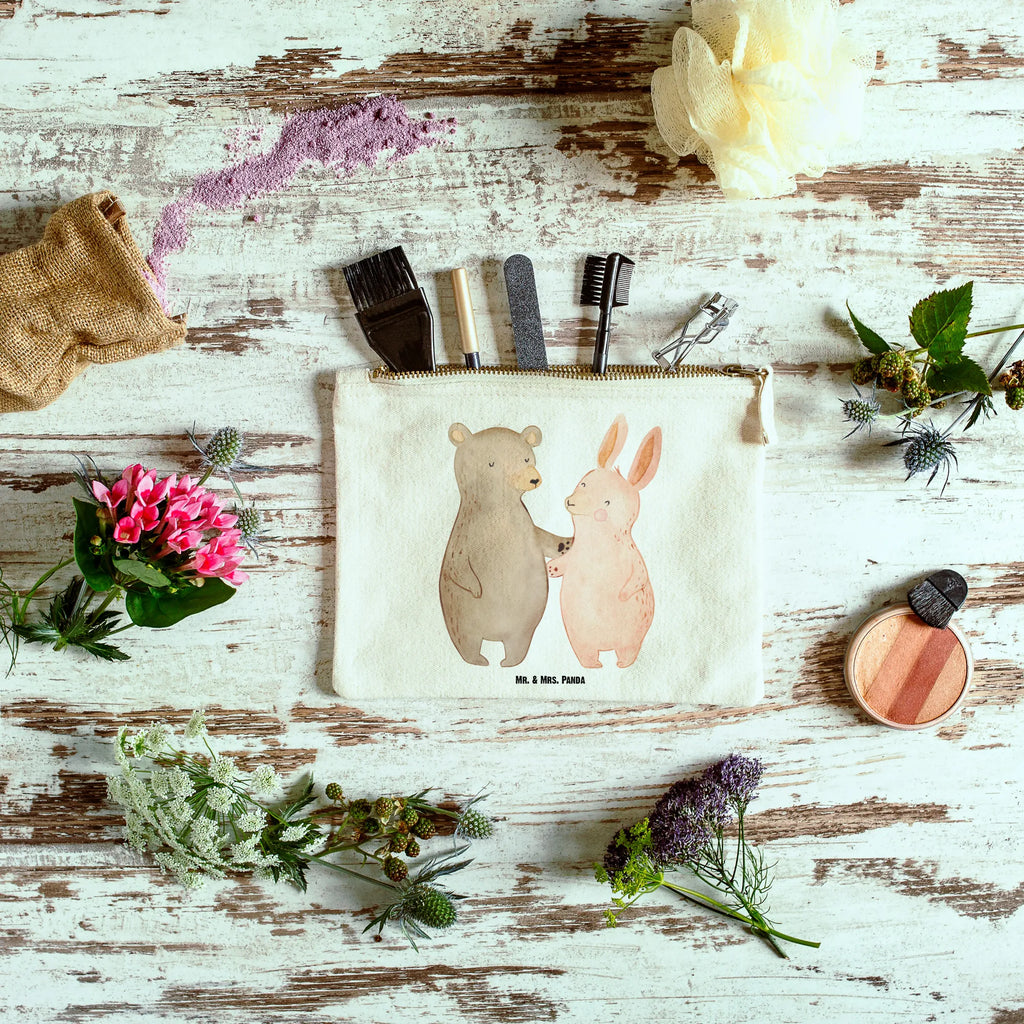 Make-up bag bear and rabbit Embrace Schminktäschchen, Schminkbeutel, utensilientasche, Kosmetikbeutel, aufbewahrungstasche, Stiftemäppchen, Federmappe, Kulturbeutel, aufbewahrungsbeutel, beauty case, Etui, Kosmetiktasche, Waschbeutel, pinsel tasche, Kulturtasche, kosmetiktäschchen, Mäppchen, pencil case, toiletry bag, beauty tasche, Schminktasche, Waschtasche, Schlampermäppchen, Freundin, Liebe, Ehefrau, Ehemann, Partner, Verlobung, Freund, Jahrestag, Hocheitstag, Heiratsantrag, Liebesgeschenk, Heiraten, Bester Freund, Best Friends, Bär, Bärchen, Freunde, Hase