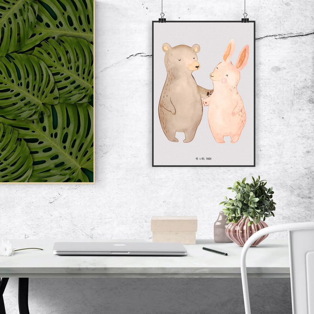 Poster Bär Hase Umarmen wanddeko, Bild, kunstdruck poster, Deko Bild, kunstposter, Wandbild, Posterdruck, Wandschmuck, Plakat, Wanddekoration, Wandposter, Bild für Wand, wanddruck, Wanddeko Bild, Poster, Mr. & Mrs. Panda Poster, Kunstdruck, drucke, wandkunst, kunst für die wand, grafikposter, Designposter, Ehefrau, Freund, Verlobung, Ehemann, Liebesgeschenk, Freundin, Hocheitstag, Partner, Jahrestag, Liebe, Heiratsantrag, Heiraten, Best Friends, Freunde, Bär, Hase, Bester Freund, Bärchen