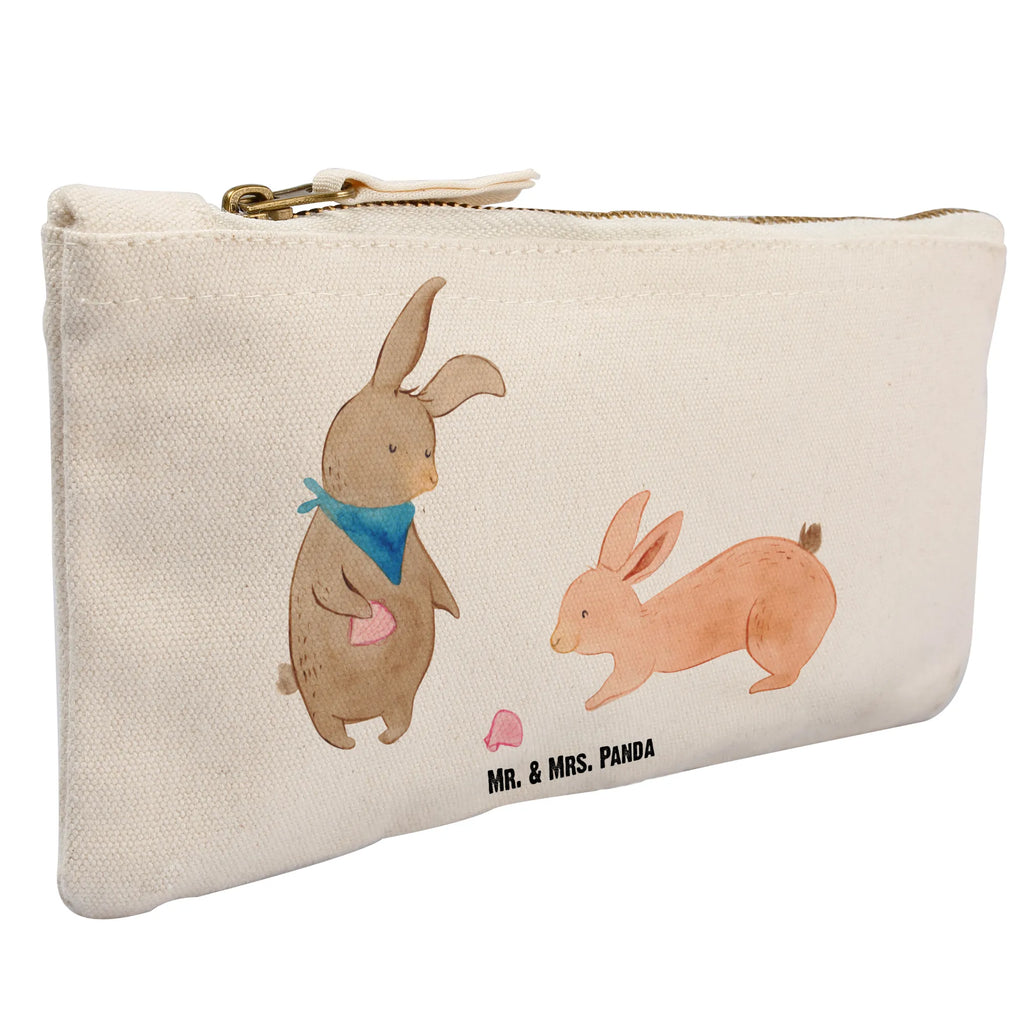 Make-up bag Bunnies with seashell Stifteaufbewahrung, Schminktasche Geschenk, Aufbewahrung für Schminke, Schminktasche Stoff, Schminktasche Wasserdicht, Schminktasche Für Mädchen, Schminktasche Minimalistisch, Schminktasche Groß, Schminktasche Klein, Kosmetiktasche, Schminktasche Transparent, Schminktasche Tiermotiv, Reise-Kosmetiktasche, Schminktasche Mit Muster, Schminktasche Für Teenager, Schminktasche, Kosmetiktasche Organizer, Make-Up Tasche, Kulturbeutel Damen, Schminktasche Nachhaltig, Schminktasche Leder, Kosmetiktasche Für Handtasche, Schminkbeutel, Schminktasche Für Unterwegs, Schminktasche Reise, Kosmetiktasche Zum Mitnehmen, Schminktasche Zum Aufhängen, Schminktasche Mit Fächern, Kosmetiktasche Mit Spiegel, Schminktasche Blumen, Schminktasche für Unterwegs, Schminktasche Modern, Kosmetiktasche Damen, Schminktäschchen, Schminktasche Mit Reißverschluss, Familie, Vatertag, Muttertag, Bruder, Schwester, Mama, Papa, Oma, Opa, best friends, Muscheln, Freundin, BFF, Muscheln sammeln, Meer, beste Freundin, Hasen, Freundinnen