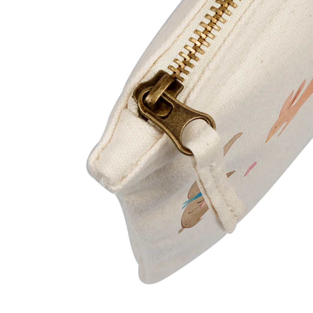 Make-up bag Bunnies with seashell Stifteaufbewahrung, Schminktasche Geschenk, Aufbewahrung für Schminke, Schminktasche Stoff, Schminktasche Wasserdicht, Schminktasche Für Mädchen, Schminktasche Minimalistisch, Schminktasche Groß, Schminktasche Klein, Kosmetiktasche, Schminktasche Transparent, Schminktasche Tiermotiv, Reise-Kosmetiktasche, Schminktasche Mit Muster, Schminktasche Für Teenager, Schminktasche, Kosmetiktasche Organizer, Make-Up Tasche, Kulturbeutel Damen, Schminktasche Nachhaltig, Schminktasche Leder, Kosmetiktasche Für Handtasche, Schminkbeutel, Schminktasche Für Unterwegs, Schminktasche Reise, Kosmetiktasche Zum Mitnehmen, Schminktasche Zum Aufhängen, Schminktasche Mit Fächern, Kosmetiktasche Mit Spiegel, Schminktasche Blumen, Schminktasche für Unterwegs, Schminktasche Modern, Kosmetiktasche Damen, Schminktäschchen, Schminktasche Mit Reißverschluss, Familie, Vatertag, Muttertag, Bruder, Schwester, Mama, Papa, Oma, Opa, best friends, Muscheln, Freundin, BFF, Muscheln sammeln, Meer, beste Freundin, Hasen, Freundinnen