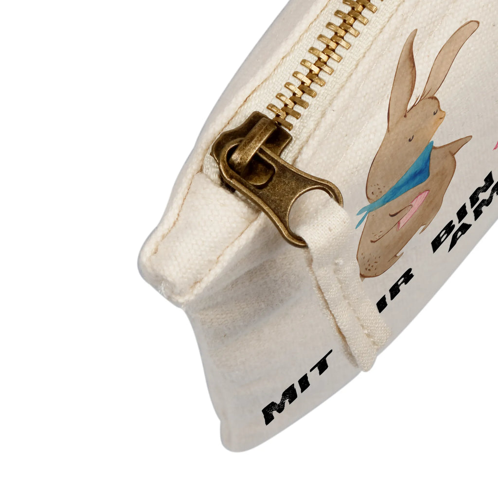 Make-up bag Bunnies with seashell Stifteaufbewahrung, Schminktasche Geschenk, Aufbewahrung für Schminke, Schminktasche Stoff, Schminktasche Wasserdicht, Schminktasche Für Mädchen, Schminktasche Minimalistisch, Schminktasche Groß, Schminktasche Klein, Kosmetiktasche, Schminktasche Transparent, Schminktasche Tiermotiv, Reise-Kosmetiktasche, Schminktasche Mit Muster, Schminktasche Für Teenager, Schminktasche, Kosmetiktasche Organizer, Make-Up Tasche, Kulturbeutel Damen, Schminktasche Nachhaltig, Schminktasche Leder, Kosmetiktasche Für Handtasche, Schminkbeutel, Schminktasche Für Unterwegs, Schminktasche Reise, Kosmetiktasche Zum Mitnehmen, Schminktasche Zum Aufhängen, Schminktasche Mit Fächern, Kosmetiktasche Mit Spiegel, Schminktasche Blumen, Schminktasche für Unterwegs, Schminktasche Modern, Kosmetiktasche Damen, Schminktäschchen, Schminktasche Mit Reißverschluss, Familie, Vatertag, Muttertag, Bruder, Schwester, Mama, Papa, Oma, Opa, best friends, Muscheln, Freundin, BFF, Muscheln sammeln, Meer, beste Freundin, Hasen, Freundinnen