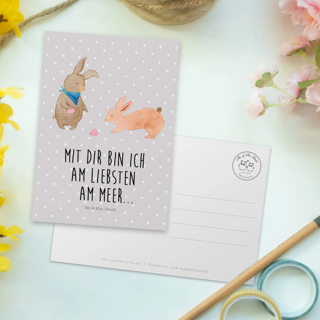 Postkarte Hasen Muschel bildkarte, Motivkarte, Postkarte, kunstkarte, Fotokarte, Ansichtskarten, einzelkarte, Kunstkarten, Ansichtskarte, spruchkarte, Grußkarte, Postkarten, Designkarte, Oma, Opa, Muttertag, Familie, Schwester, Bruder, Vatertag, Mama, Papa, Freundinnen, Hasen, Beste Freundin, Meer, Muscheln, Best Friends, BFF, Muscheln Sammeln, Freundin