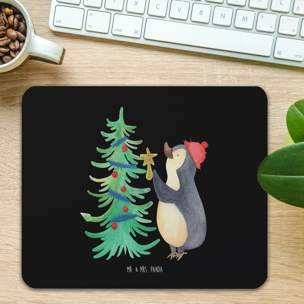 Podkładka pod mysz Pingwin choinka Mausunterlage, Arbeitszimmer, Büroausstattung, Computer zubehör, Einzigartiges Mauspad, Designer Mauspad, Mousepad, Mauspad, Mauspad Büro, PC Zubehör, Winter, Weihnachten, Weihnachtsdeko, Nikolaus, Advent, Heiligabend, Wintermotiv, Pinguin