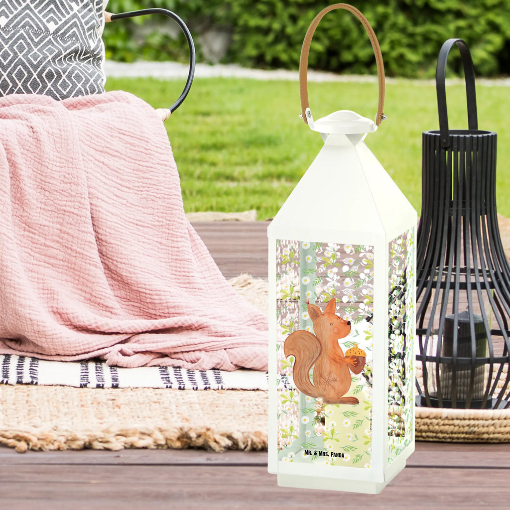 Deko Laterne Eichhörnchen Weihnachtszeit Holzlaterne, Teelichthalter Laterne, Laterne Mit Blumenmotiv, Laterne Vintage, Laterne Beleuchtet, Laterne Spülmaschinenfest (Glas), Hängelaterne Deko, Laterne Zum Stellen, Laterne Mit Sternenmuster, Laternen-Set, Laterne Skandinavisch, Leuchten, Laterne XXL, Innenraum-Laterne, Windlicht, Laterne Modern, Laterne Mit Spiegelglas, Laternenlicht, Metalllaterne, Laterne Klassisch, Laterne Weiß, Laterne Deko, Deko Laterne, Metall Laterne, Laternenwindlicht, Kerzenlaterne, Hängeleuchte, Laterne Landhausstil, Windlichtlaterne, Laterne Pastellfarben, Glaslaterne, Tischlaterne, Laterne Orientalisch, Laterne Maritim, LED-Laterne, Lichterkettenlaterne, Terrasse-Laterne, Lichterlaterne, Laterne Rustikal, Laterne Zum Hängen, Laterne Minimalistisch, Laterne Klein, Dekolaterne, Laterne Mit Motiv, Laterne Wind- und Wetterfest, Laterne Romantisch, Outdoor-Laterne, Laterne Mit Griff, Laterne Shabby Chic, Laterne Mit Muster, Winter, Heiligabend, Nikolaus, Wintermotiv, Weihnachtsdeko, Weihnachten, Advent, Vogel, Weihnachtsmotiv, Neujahr, Weihnachtsgruß, Guten Rutsch, Frohe Weihnachten, Frohes Neues Jahr