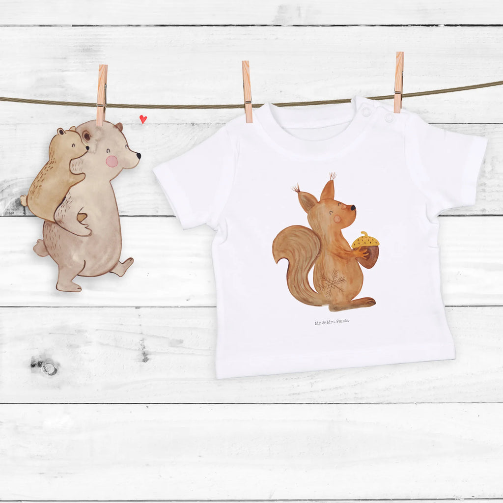 Organic Baby Shirt Eichhörnchen Weihnachtszeit Baby Shirt Pastell, Baby Shirt Gestreift, Baby Shirt Junge, Lustiges Baby Shirt, Baby Shirt Mit Motiv, Baby Pullover, Baby Oberteil, Baby T-Shirt, Baby Shirt Modern, Baby Shirt Geschenk, Baby Shirt Bunt, Baby Shirt Mädchen, Baby Shirt Grau, Baby Shirt Unisex, Süßes Baby Shirt, Baby Shirt, Baby Hemd, Baby Shirt Alltag, Baby Shirt Mit Aufdruck, Baby Langarmshirt, Baby Kurzarmshirt, Baby Top, Baby Bio Shirt, Baby Shirt Erstausstattung, Baby Sweatshirt, Baby Shirt Klassisch, Baby Shirt Mit Spruch, Baby Jerseyshirt, Baby Shirt Neutral, Baby Baumwollshirt, Baby Shirt Weiß, Baby Shirt Zur Geburt, Winter, Weihnachten, Weihnachtsdeko, Nikolaus, Advent, Heiligabend, Wintermotiv, Frohe Weihnachten, Neujahr, Frohes neues Jahr, Weihnachtsgruß, Guten Rutsch, Weihnachtsmotiv, Vogel