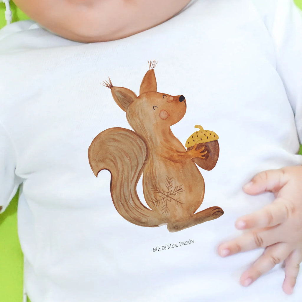 Organic Baby Shirt Eichhörnchen Weihnachtszeit Baby Shirt Pastell, Baby Shirt Gestreift, Baby Shirt Junge, Lustiges Baby Shirt, Baby Shirt Mit Motiv, Baby Pullover, Baby Oberteil, Baby T-Shirt, Baby Shirt Modern, Baby Shirt Geschenk, Baby Shirt Bunt, Baby Shirt Mädchen, Baby Shirt Grau, Baby Shirt Unisex, Süßes Baby Shirt, Baby Shirt, Baby Hemd, Baby Shirt Alltag, Baby Shirt Mit Aufdruck, Baby Langarmshirt, Baby Kurzarmshirt, Baby Top, Baby Bio Shirt, Baby Shirt Erstausstattung, Baby Sweatshirt, Baby Shirt Klassisch, Baby Shirt Mit Spruch, Baby Jerseyshirt, Baby Shirt Neutral, Baby Baumwollshirt, Baby Shirt Weiß, Baby Shirt Zur Geburt, Winter, Weihnachten, Weihnachtsdeko, Nikolaus, Advent, Heiligabend, Wintermotiv, Frohe Weihnachten, Neujahr, Frohes neues Jahr, Weihnachtsgruß, Guten Rutsch, Weihnachtsmotiv, Vogel