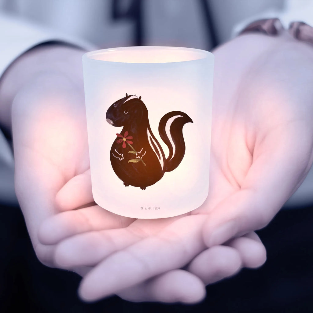 Windlicht Stinktier Blume Windlichter, Windlicht Garten, Windlicht Wohnzimmer, Windlicht Romantisch, Windlicht Balkon, Teelichthalter, Windlicht Skandinavisch, Windlicht Handgemacht, Windlicht Nachhaltig, Windlicht Groß, Teelichthalter Outdoor, Windlicht Für Draußen, Windlicht Outdoor, Windlicht Dekoration, Windlicht Klein, Windlicht Glas, Windlicht Geschenk, Windlicht Design, Windlicht Vintage, Windlicht Laterne, Windlicht Terrasse, Windlicht Boho, Windlicht, Windlicht Kerzenhalter, Teelichthalter für draußen, Windlicht Modern, Windlicht Draußen, Teelicht Glas, Stinktier, Skunk, Stinki, Dreams, Stinker, Raubtier, Tagträumer, verträumt, Wildtier, Träume