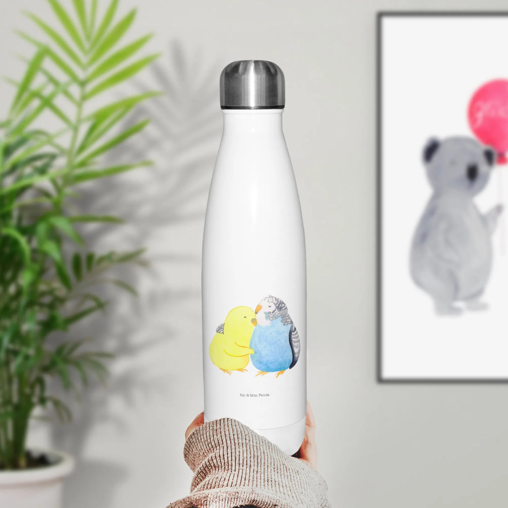 Thermosflasche Wellensittich Liebe Thermosflasche Kinder, Thermosflasche Für Unterwegs, Sommerflasche, Thermosflasche Für Büro, Isolierkanne, Thermosflasche Mit Drehverschluss, Warmhalteflasche, Thermosflasche Für Wasser, Thermosflasche Damen, Auslaufsichere Thermosflasche, Thermosflasche BPA-Frei, Thermosflasche 500ml, Spülmaschinenfeste Thermosflasche, Thermosflasche Für Sport, Isolierflasche Kaltgetränke, Thermoflasche Edelstahl, Flasche für Kohlensäure, Leichte Thermosflasche, Edelstahlflasche, Doppelwandige Trinkflasche, Thermosflasche Für Outdoor, Isolierflasche Heißgetränke, Vakuumflasche, Thermosflasche Klassisch, Thermosflasche 750ml, Thermosflasche Wandern, Thermosflasche Mit Trinkverschluss, Thermoflasche, Thermoskanne Unterwegs, Sommergetränk, Thermosflasche Nachhaltig, Flasche, Thermosflasche, Thermosflasche Herren, Thermosflasche Für Tee, Umweltfreundliche Thermosflasche, Thermosflasche 1 Liter, Isolierflasche, Thermosflasche Für Schule, Thermosflasche Reisen, Kalthalteflasche, Thermos, Thermosflasche Outdoor, Robuste Thermosflasche, Thermosflasche Für Kaffee, Thermosflasche Modern, Trinkflasche Isoliert, Liebe, Partner, Freund, Freundin, Ehemann, Ehefrau, Heiraten, Verlobung, Heiratsantrag, Liebesgeschenk, Jahrestag, Hocheitstag, Vertrauen, Kuscheln, Wellensittich, Vögel, Nähe
