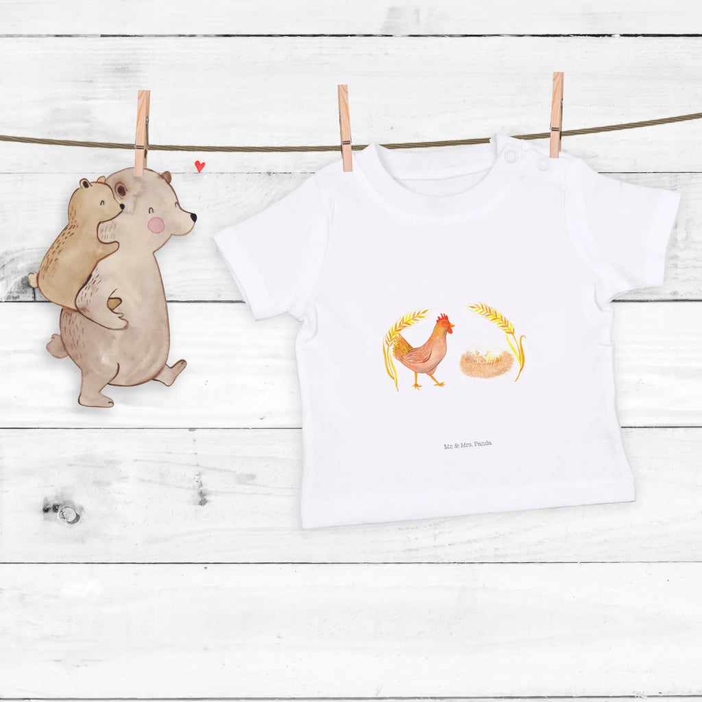 Organiczna koszulka dla niemowląt kurczak Dumny Baby Pullover, Baby Sweatshirt, Baby Baumwollshirt, Baby Shirt Junge, Baby Shirt Klassisch, Baby Shirt Modern, Baby Langarmshirt, Süßes Baby Shirt, Baby Shirt Mit Spruch, Baby Shirt Neutral, Baby Shirt Unisex, Baby T-Shirt, Baby Oberteil, Baby Shirt Mit Motiv, Baby Shirt Weiß, Baby Kurzarmshirt, Baby Jerseyshirt, Baby Hemd, Baby Shirt, Baby Top, Baby Shirt Erstausstattung, Baby Shirt Mädchen, Baby Shirt Pastell, Lustiges Baby Shirt, Baby Shirt Zur Geburt, Baby Shirt Mit Aufdruck, Baby Shirt Gestreift, Baby Shirt Geschenk, Baby Shirt Bunt, Baby Shirt Grau, Baby Bio Shirt, Baby Shirt Alltag, Hoftiere, Landwirt, Landwirtin, Bauernhof, Hahn, Hühner, Spruch, Henne, Landleben, Magie, Eier, Schwangerschaft, Motivation, Hof, Geburt