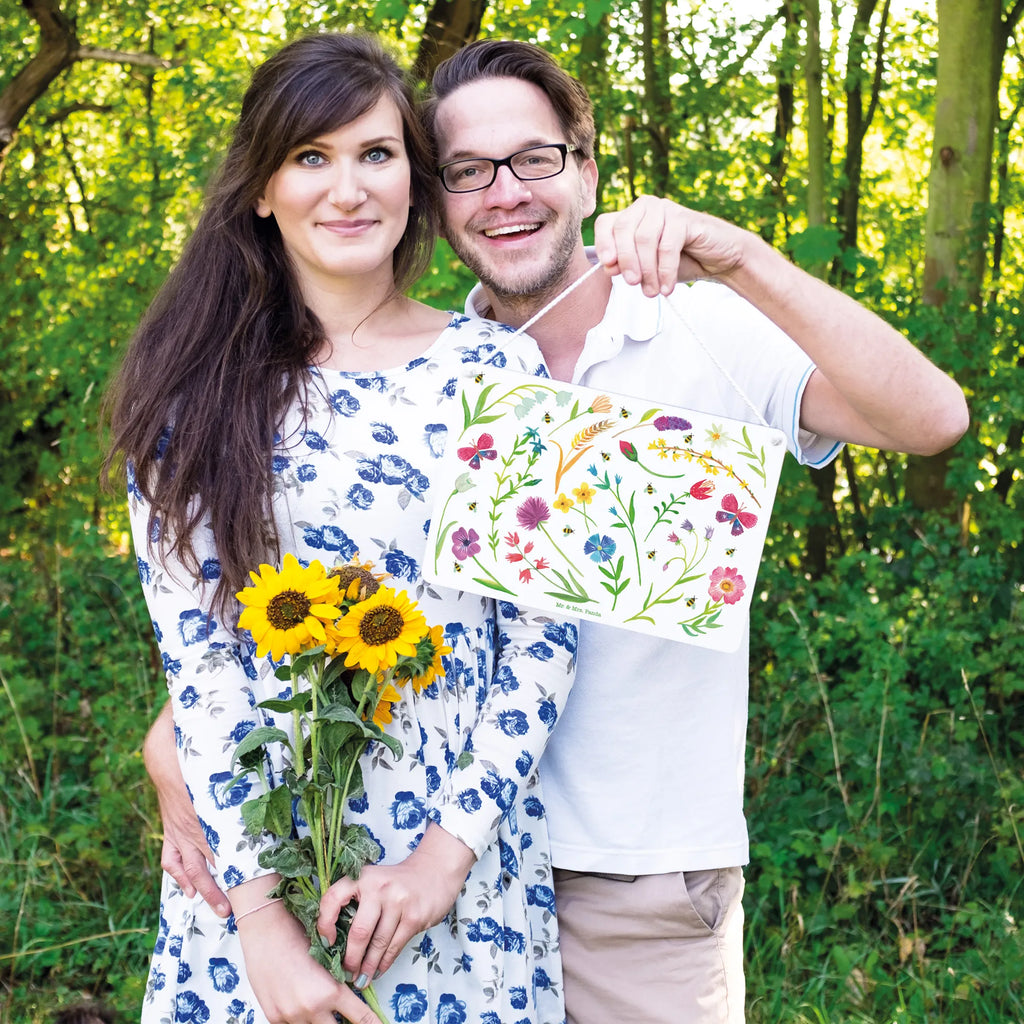 Deko Schild Frühling dekotafel, Schild mit Spruch, hängeschild, Motivschild, Schild, Deko Schild, Spruchschild, Küchenschild, Türschild, Deko Wandtafel, wandtafel, Dekoschild, Wandschild, holzbild, wandhänger, Holzschild, dekoration schild, dekoschilder, sprüche schild, Türschild Familie, Badschild, Holztafel, Dekoration, Abenteuer, Natur, Outdoor, Blumen Deko, Frühlings Deko, Sommer Deko, positive Botschaft, Naturliebhaber, Mai, Geschenk Gärtner, Deko Wohnung, Blumen, Frühling, Naturmotiv, März, April, Jahreszeit Motiv