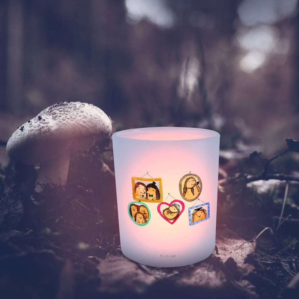 Lantern Hedgehog family Windlicht Glas, Windlicht Groß, Windlicht Handgemacht, Teelichthalter Outdoor, Teelicht Glas, Windlicht Für Draußen, Windlicht Garten, Teelichthalter für draußen, Windlicht Terrasse, Windlicht Design, Windlicht Balkon, Windlicht Boho, Windlicht Geschenk, Windlicht Draußen, Windlicht Modern, Windlicht Dekoration, Windlicht Klein, Windlicht Skandinavisch, Windlichter, Windlicht Wohnzimmer, Windlicht Vintage, Windlicht Romantisch, Windlicht Outdoor, Windlicht, Teelichthalter, Windlicht Kerzenhalter, Windlicht Laterne, Windlicht Nachhaltig, Familie, Vatertag, Muttertag, Bruder, Schwester, Mama, Papa, Oma, Opa, Liebe, Igel, Glück, Bilder, Zusammenhalt