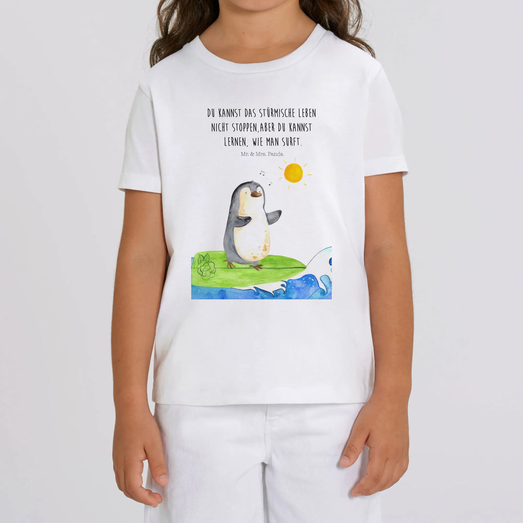 Organic Kinder T-Shirt Pinguin Surfer Kinder T-Shirt Mädchen, Kinder T-Shirt Jungen, Kinder T-Shirt, Pinguin, Hawaii, Urlaub, Wellen Reiten, Pinguine, Portugal, Surfen, Surfer, Wellen
