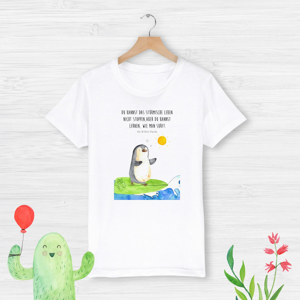 Organic Kinder T-Shirt Pinguin Surfer Kinder T-Shirt Mädchen, Kinder T-Shirt Jungen, Kinder T-Shirt, Pinguin, Hawaii, Urlaub, Wellen Reiten, Pinguine, Portugal, Surfen, Surfer, Wellen