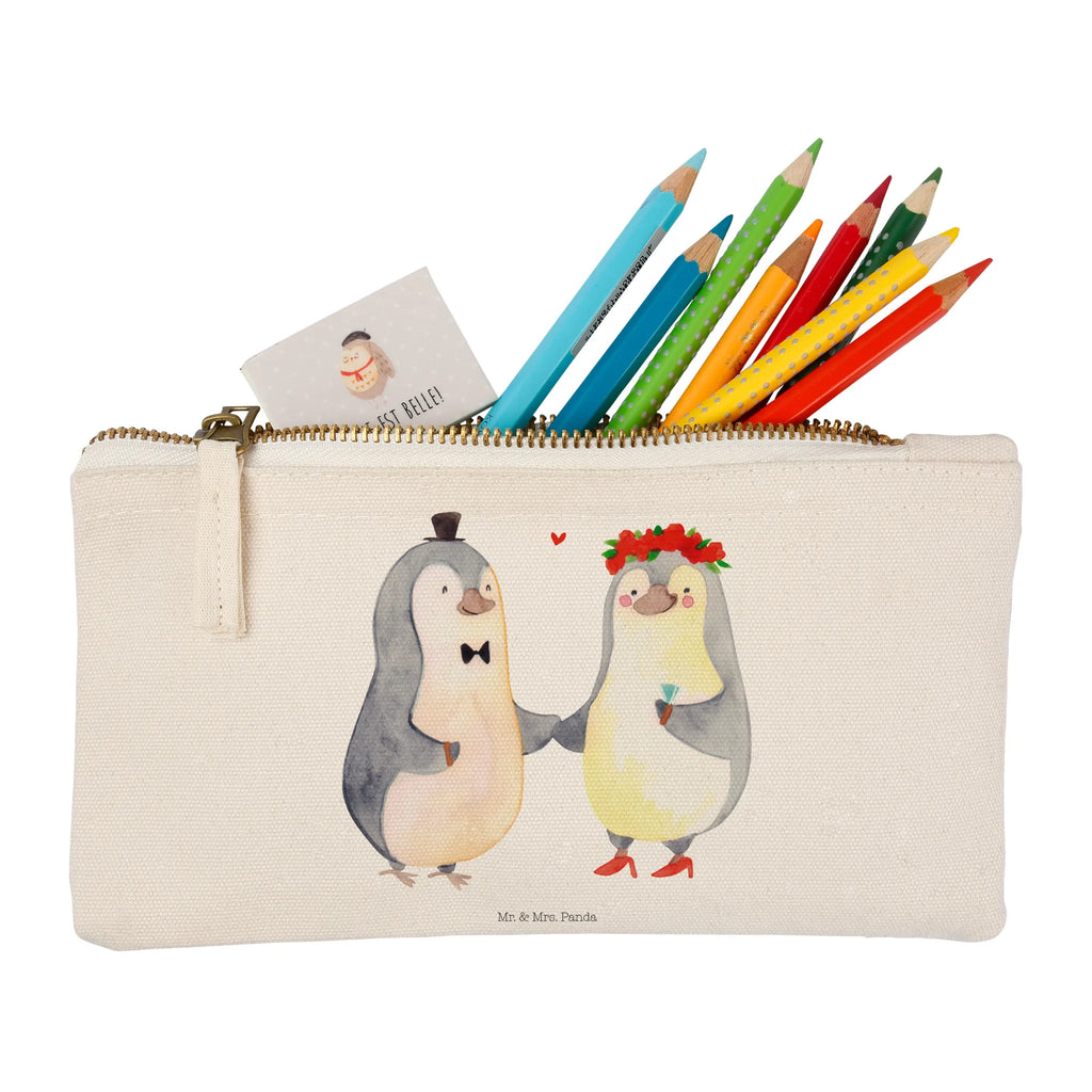 Make-up bag Penguins getting married Waschbeutel, Stiftemäppchen, Waschtasche, aufbewahrungstasche, Kosmetikbeutel, Schminkbeutel, Schlampermäppchen, kosmetiktäschchen, Mäppchen, Kulturtasche, Kosmetiktasche, pencil case, pinsel tasche, toiletry bag, Kulturbeutel, Federmappe, Schminktäschchen, Etui, beauty tasche, beauty case, Schminktasche, aufbewahrungsbeutel, utensilientasche, Freundin, Liebe, Ehefrau, Ehemann, Partner, Verlobung, Freund, Jahrestag, Hocheitstag, Heiratsantrag, Liebesgeschenk, Heiraten