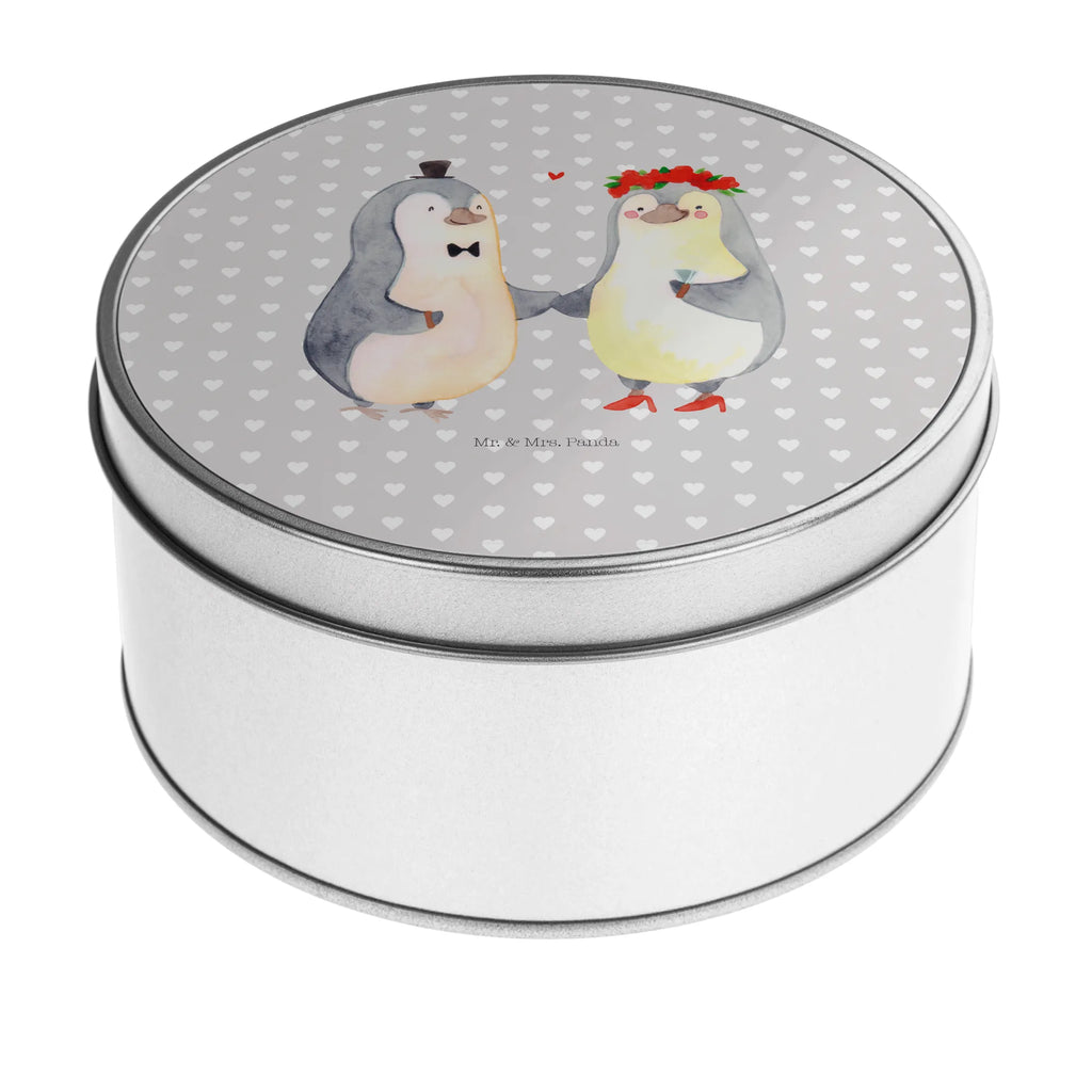 Blechdose rund Pinguin Heirat Blechdose, Runde Blechdose, Metalldose Rund, Metallbox, plätzchendosen, runde keksdosen, runde dosen, Keksdose, dosen, Metalldose, runddose, keksdosen, Vorratsdosen, Geschenkdose, metalldosen, Dose, gebäckdosen, runddosen, plätzchendose, runde blechdosen, Aufbewahrungsbox, runde keksdose, Vorratsdose, blechdosen, metallboxen, Aufbewahrungsdosen, geschenkdosen, Runde Dose, Aufbewahrungsdose, Blechdose Rund, gebäckdose, Freundin, Freund, Liebe, Liebesgeschenk, Jahrestag, Verlobung, Partner, Ehemann, Ehefrau, Heiraten, Heiratsantrag, Hocheitstag