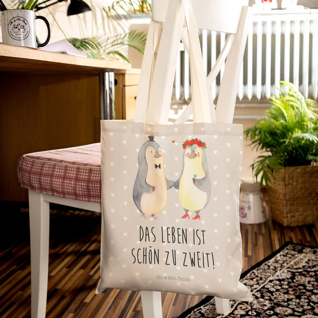 Einkaufstasche Pinguin Heirat Schultertasche, Stofftaschen, Stoffeinkaufstaschen, Einkaufstasche, Stofftragetasche, shopping bag, Tüte, Stofftasche, Tragetaschen, taschen shopper, Umhängetasche, Einkaufsbeutel, Einkaufstaschen, Beutel, Alltagstasche, Beutel Tasche, Freizeittasche, stoffshopper, markttasche, Strandtasche, cityshopper, Shopper, Stoffbeutel, Freundin, Freund, Liebe, Liebesgeschenk, Jahrestag, Verlobung, Partner, Ehemann, Ehefrau, Heiraten, Heiratsantrag, Hocheitstag